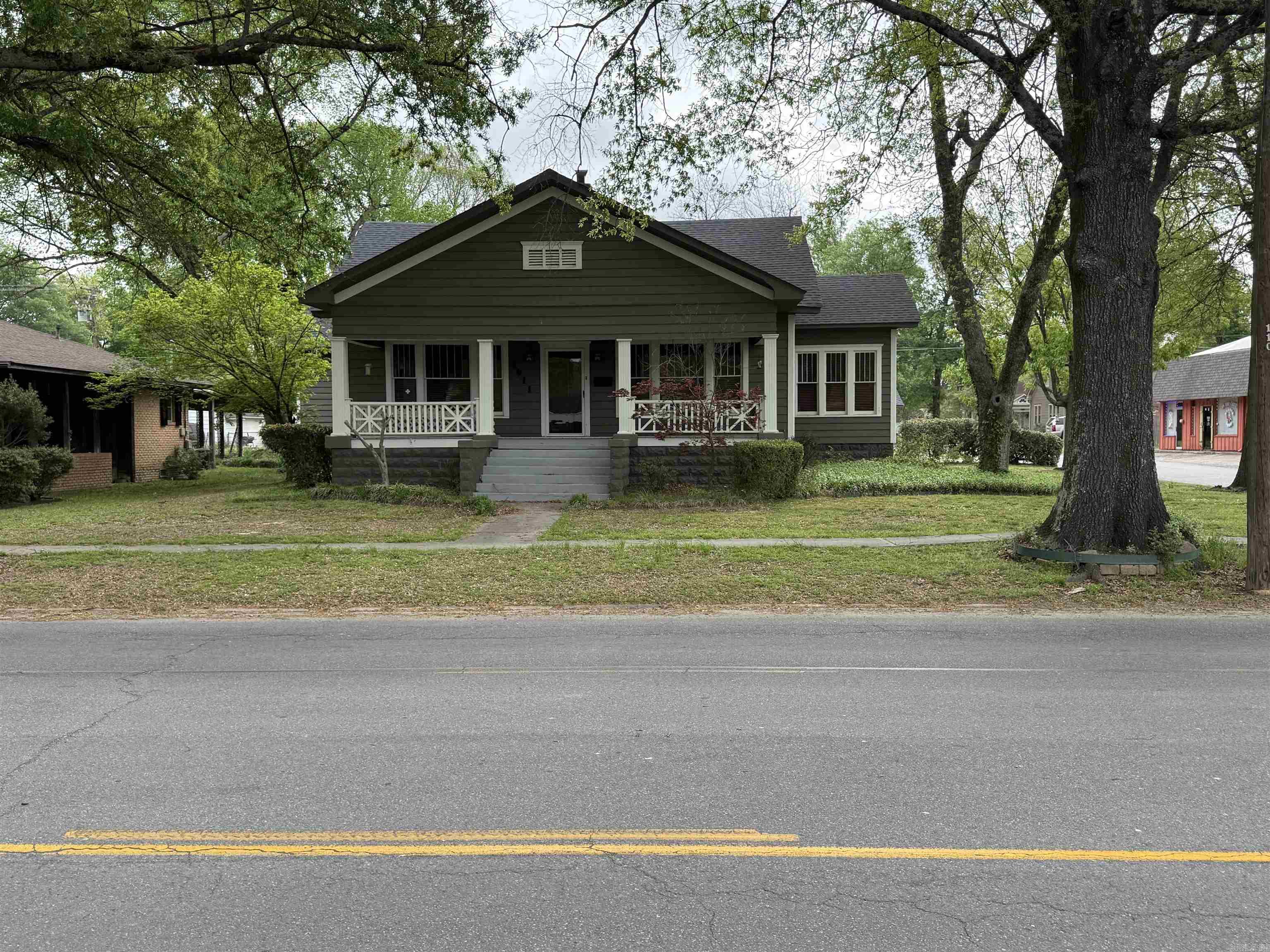 Charming 3-bedroom, 2-bath home offering 2,187 sq ft on South Main Street in Stuttgart! This well-maintained property features a spacious layout with plenty of room to spread out, plus an unfinished basement that provides excellent storage or future expansion potential. Enjoy the inviting front porch, perfect for relaxing, along with mature trees that offer great shade and curb appeal. A 2-car detached garage adds convenience and extra storage space. Inside, you’ll find a functional floor plan with generous living areas, ideal for both everyday living and entertaining. Conveniently located near local shops, dining, and downtown amenities. Don’t miss your opportunity to own a solid home in a great location—schedule your showing today!