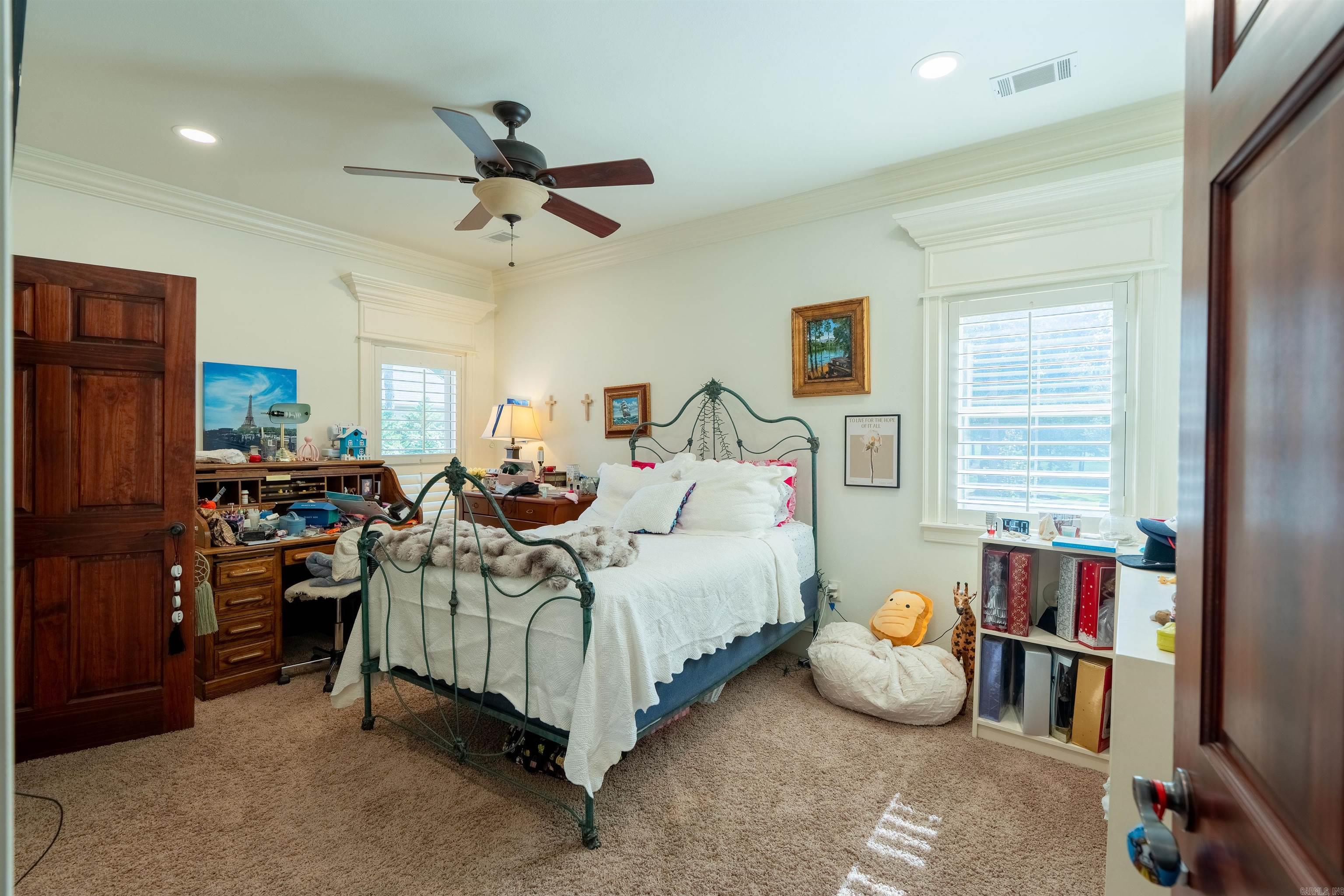 HUNTINGTON COVE - Residential
