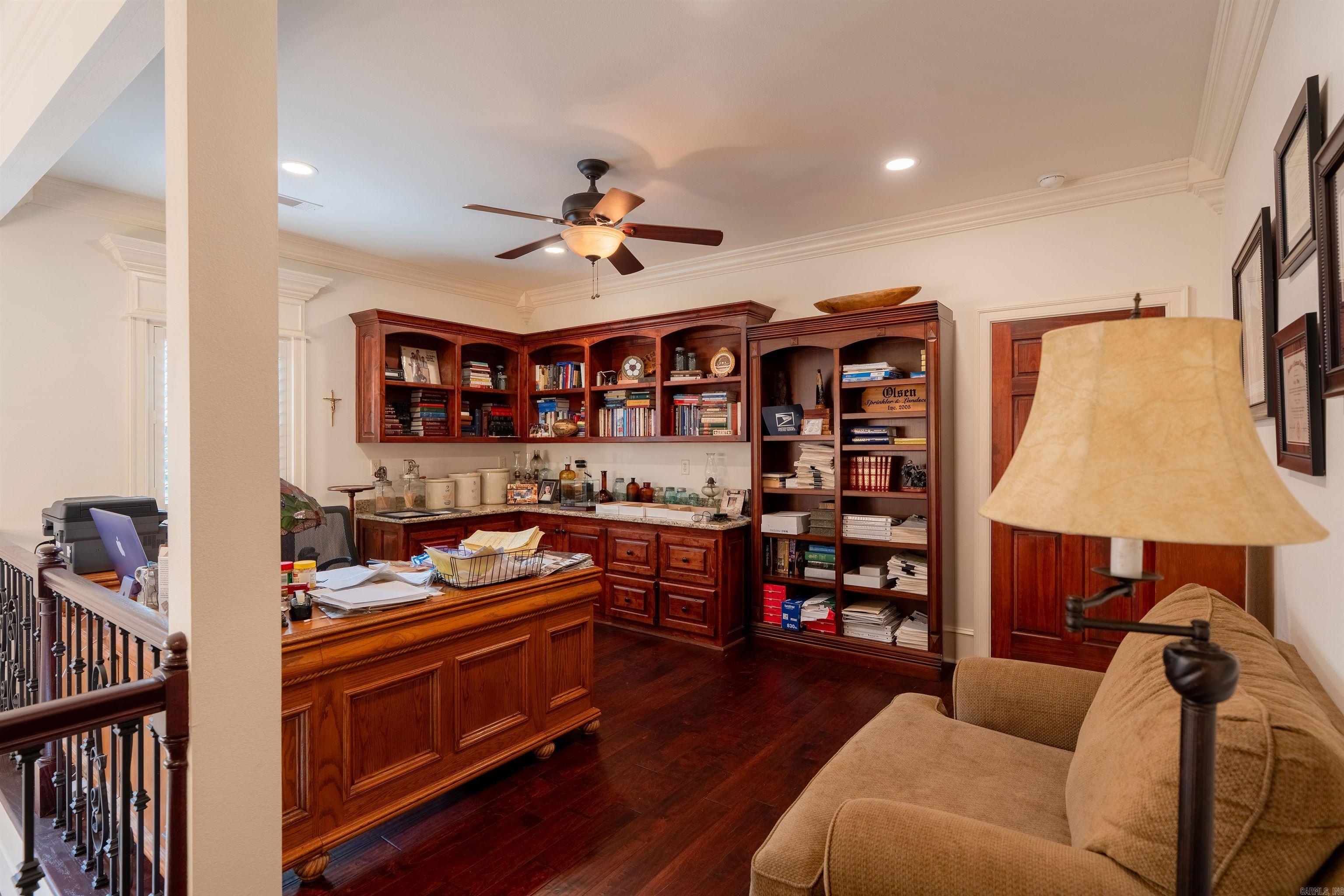 HUNTINGTON COVE - Residential