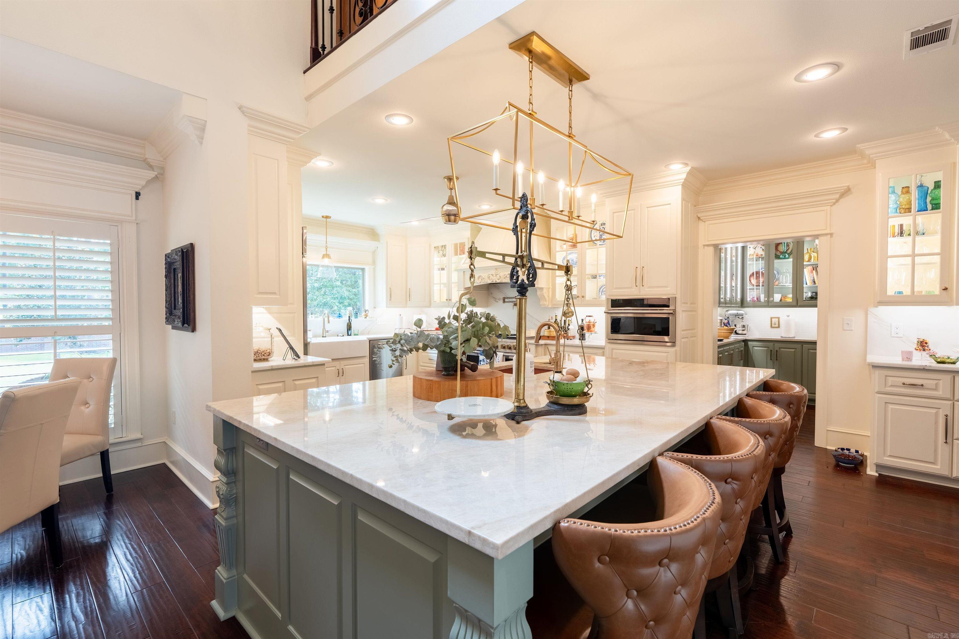 HUNTINGTON COVE - Residential