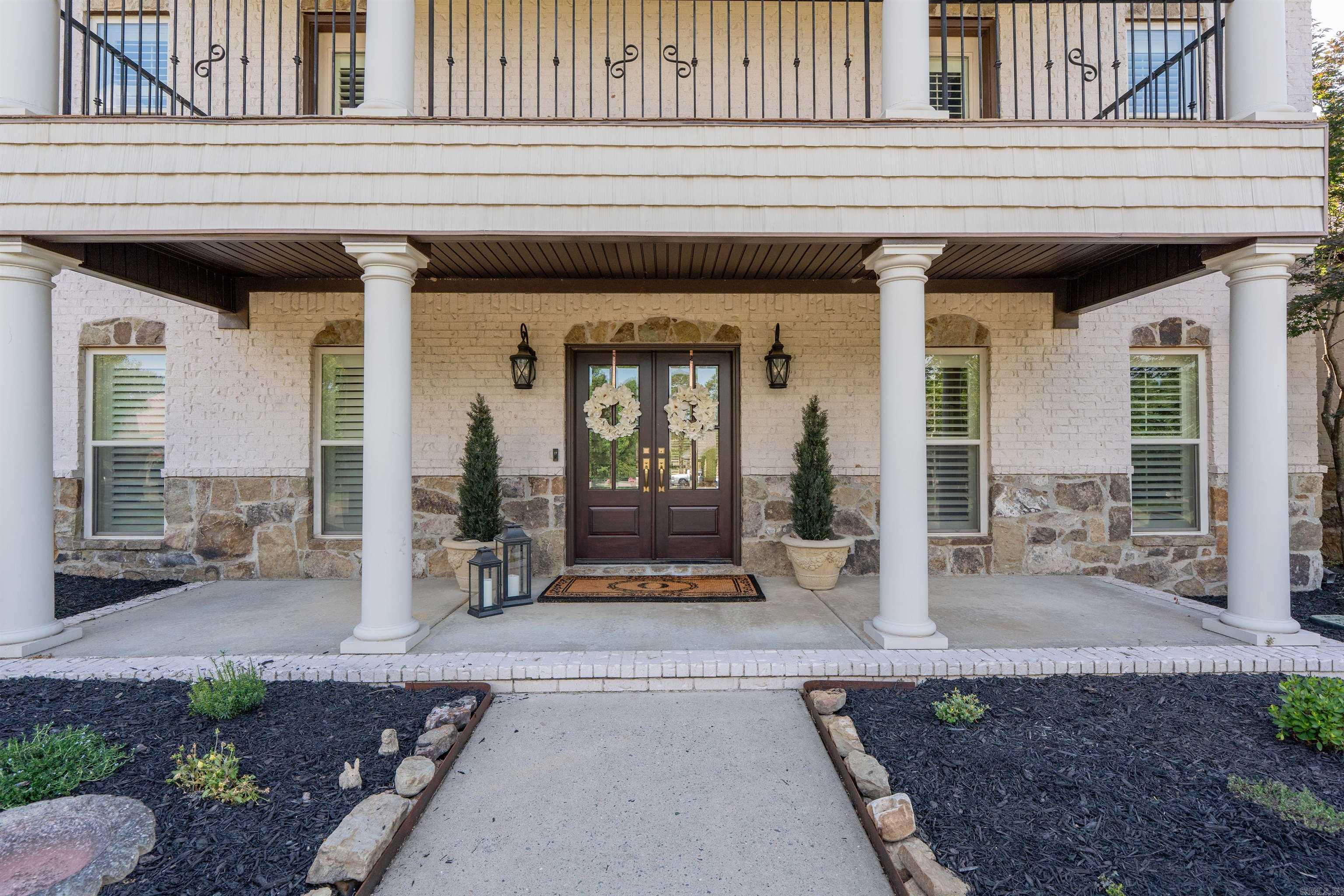 HUNTINGTON COVE - Residential