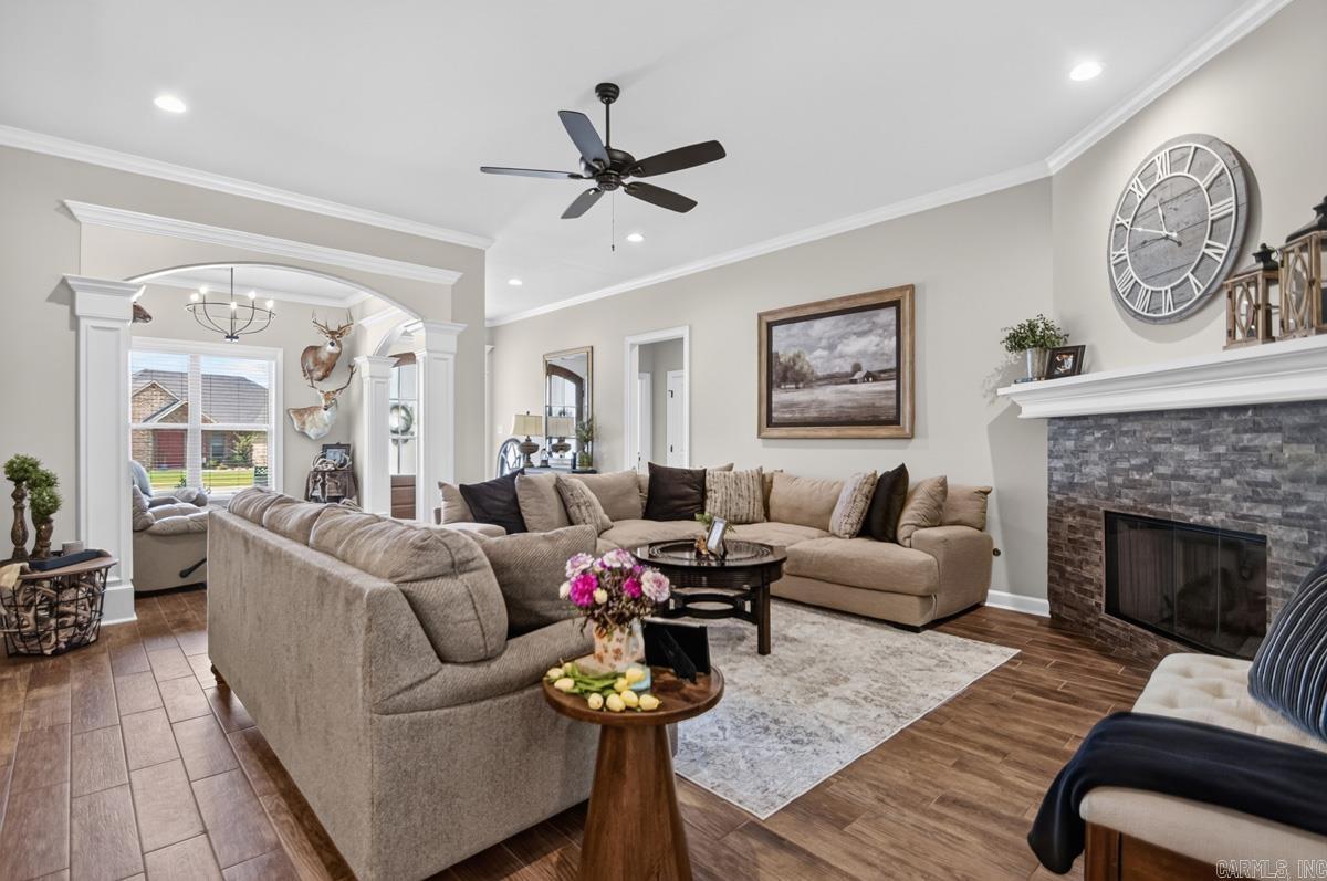 MILLERS GLENN - Residential
