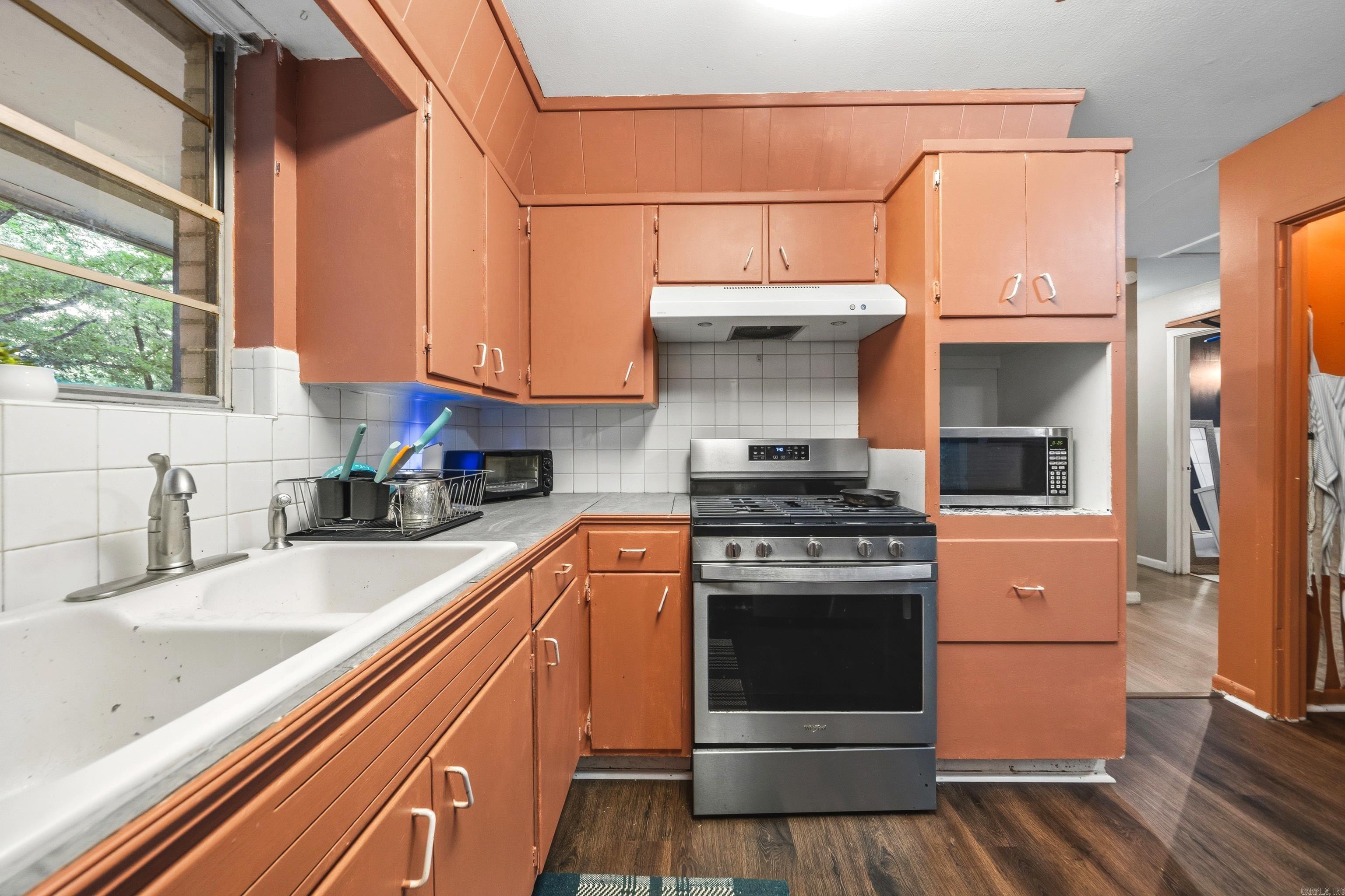 PINE SHORE - Residential