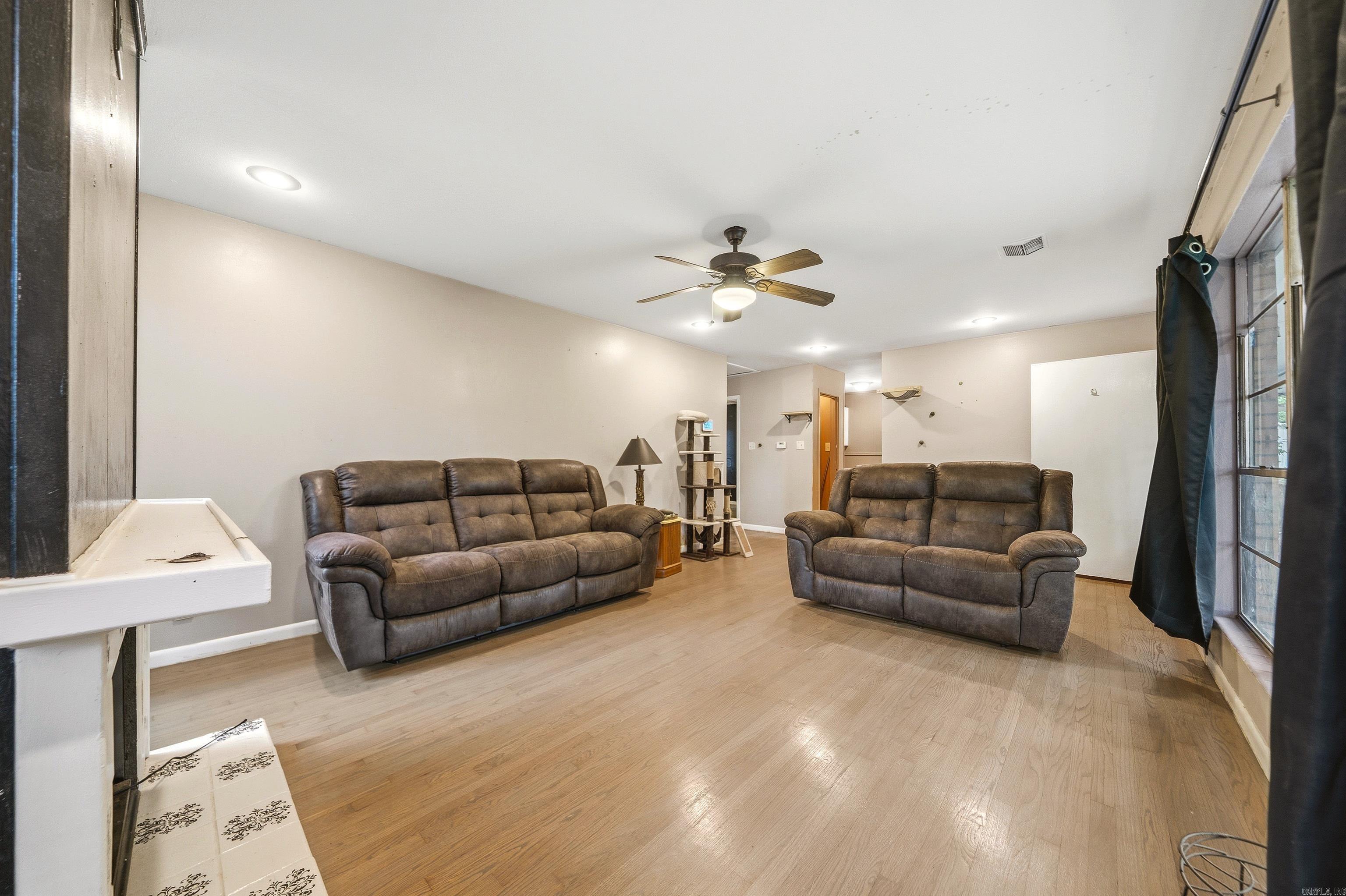 PINE SHORE - Residential