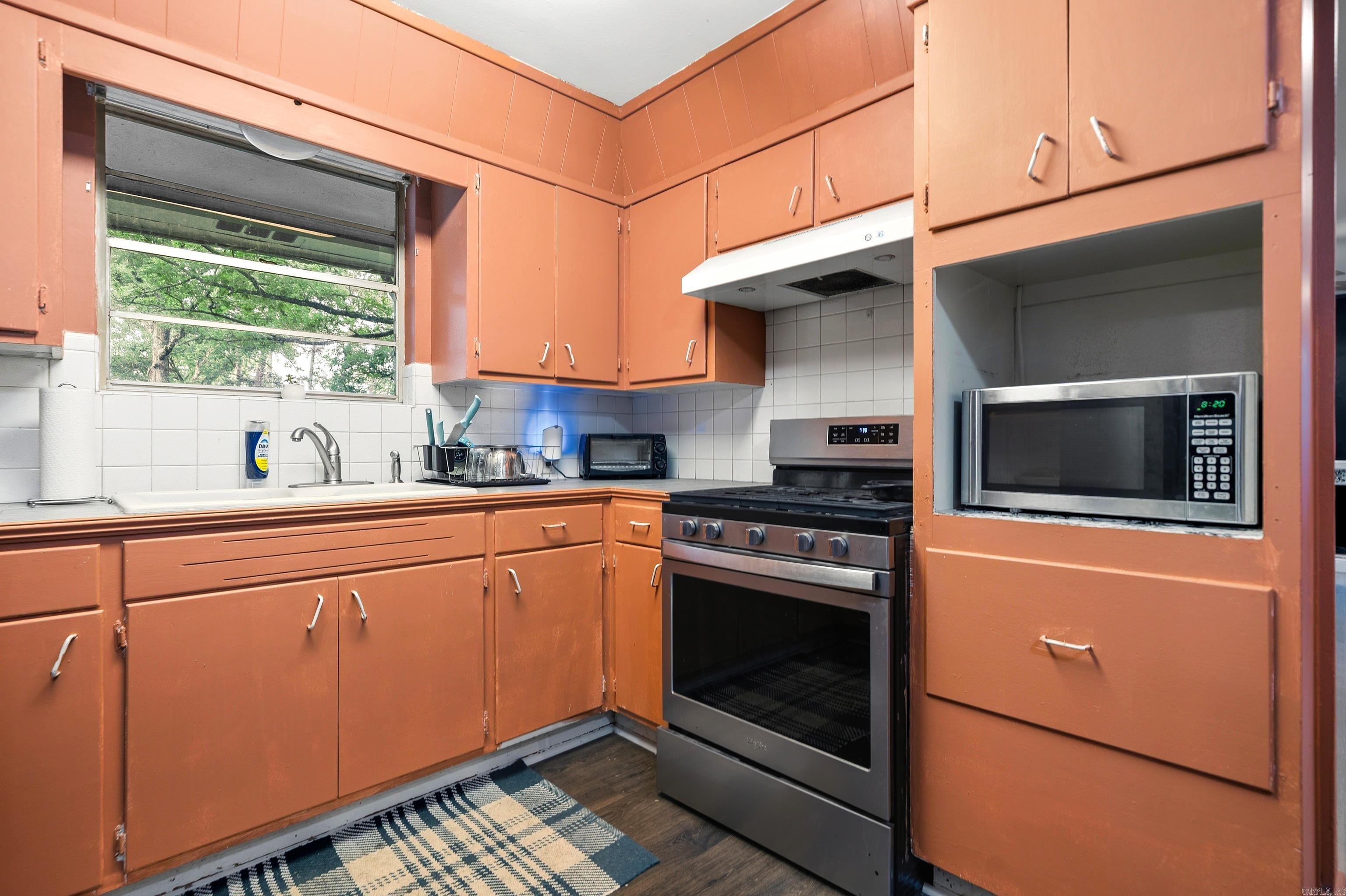 PINE SHORE - Residential