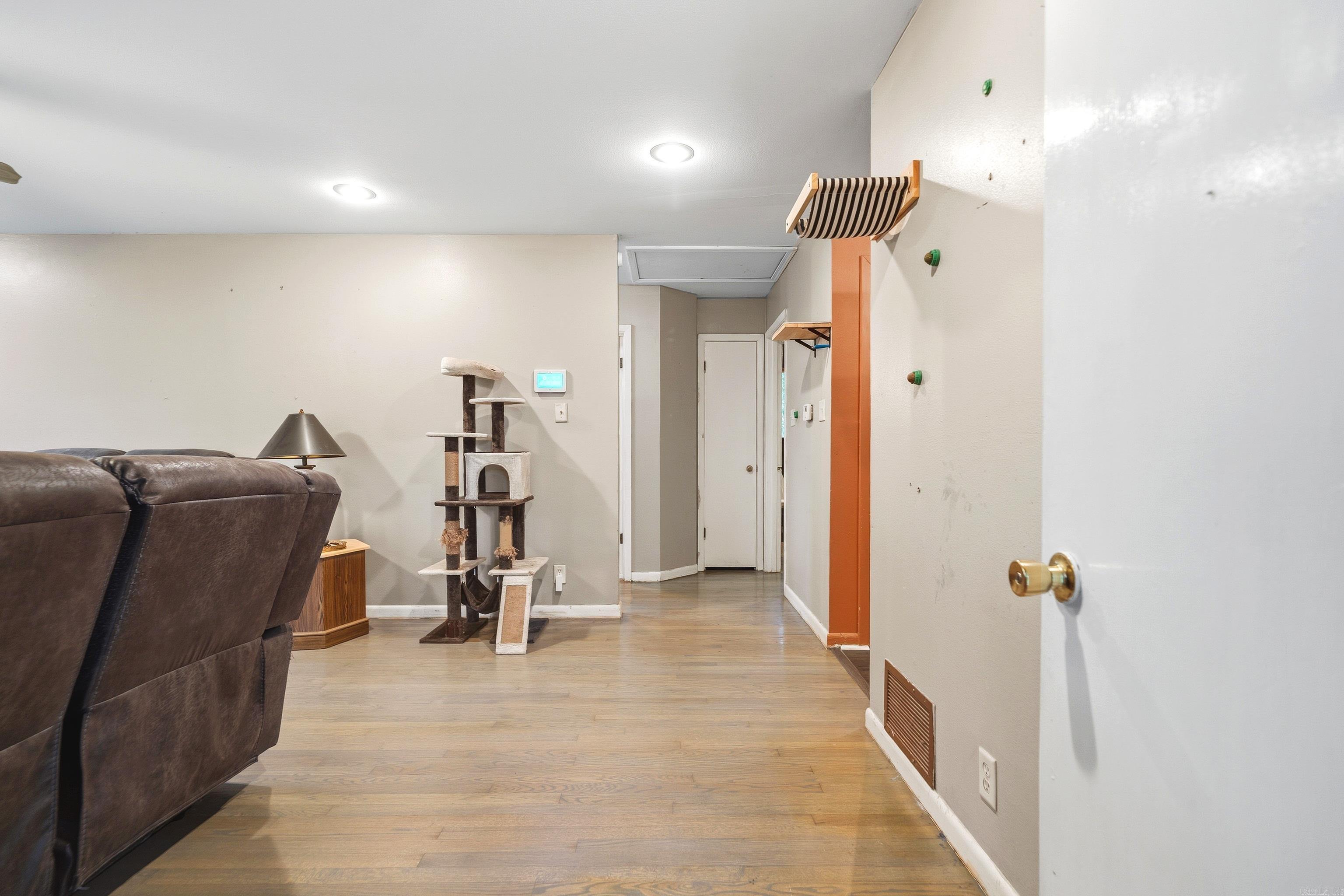 PINE SHORE - Residential