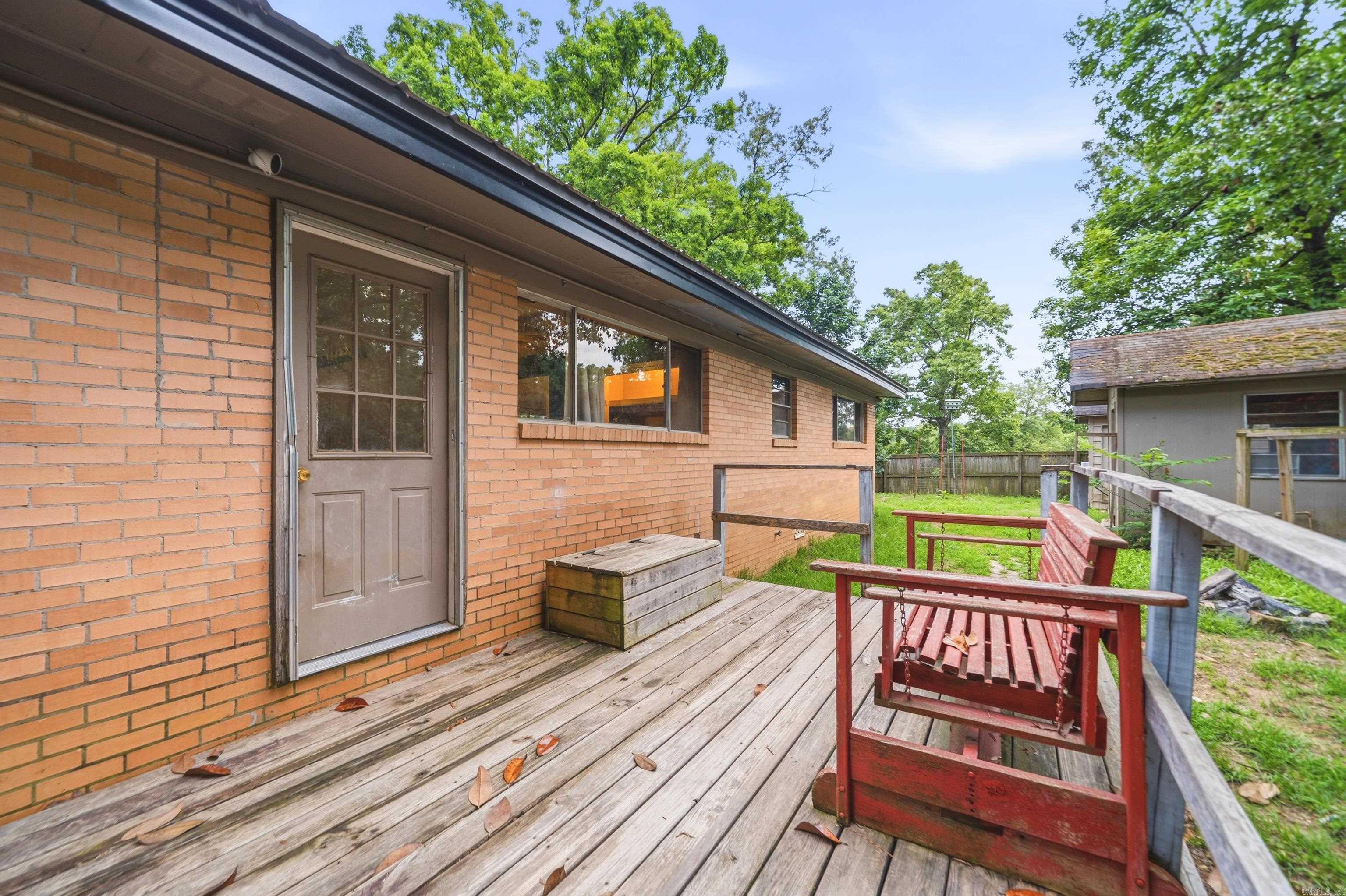 PINE SHORE - Residential