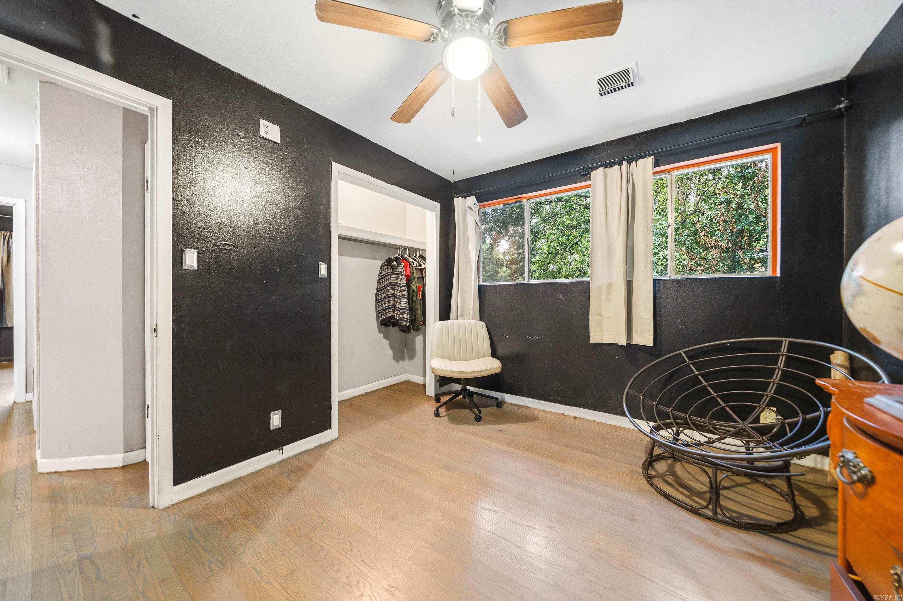 PINE SHORE - Residential