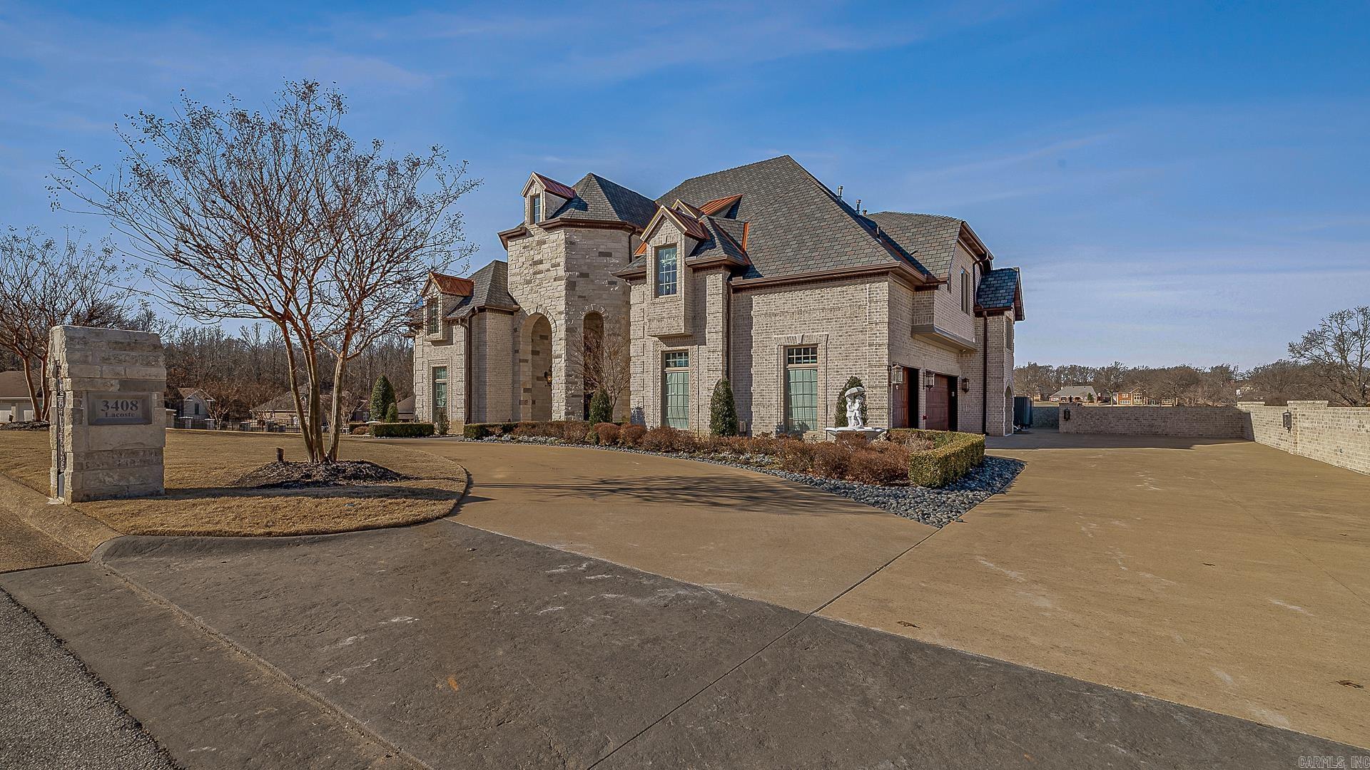 Ridgepointe - Residential