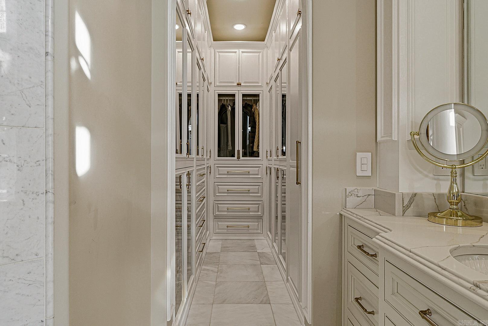Ridgepointe - Residential