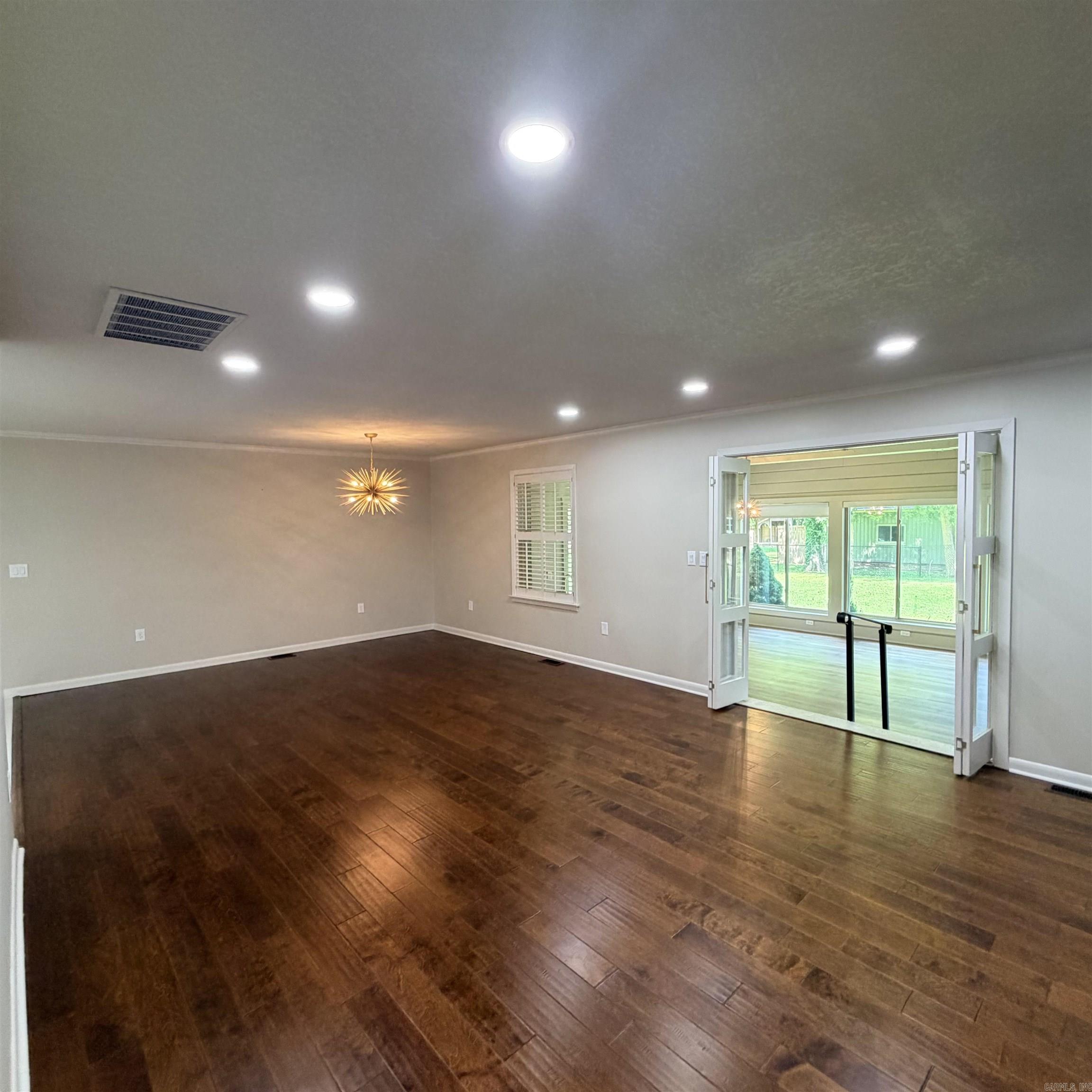 BALLARD HEIGHTS - Residential