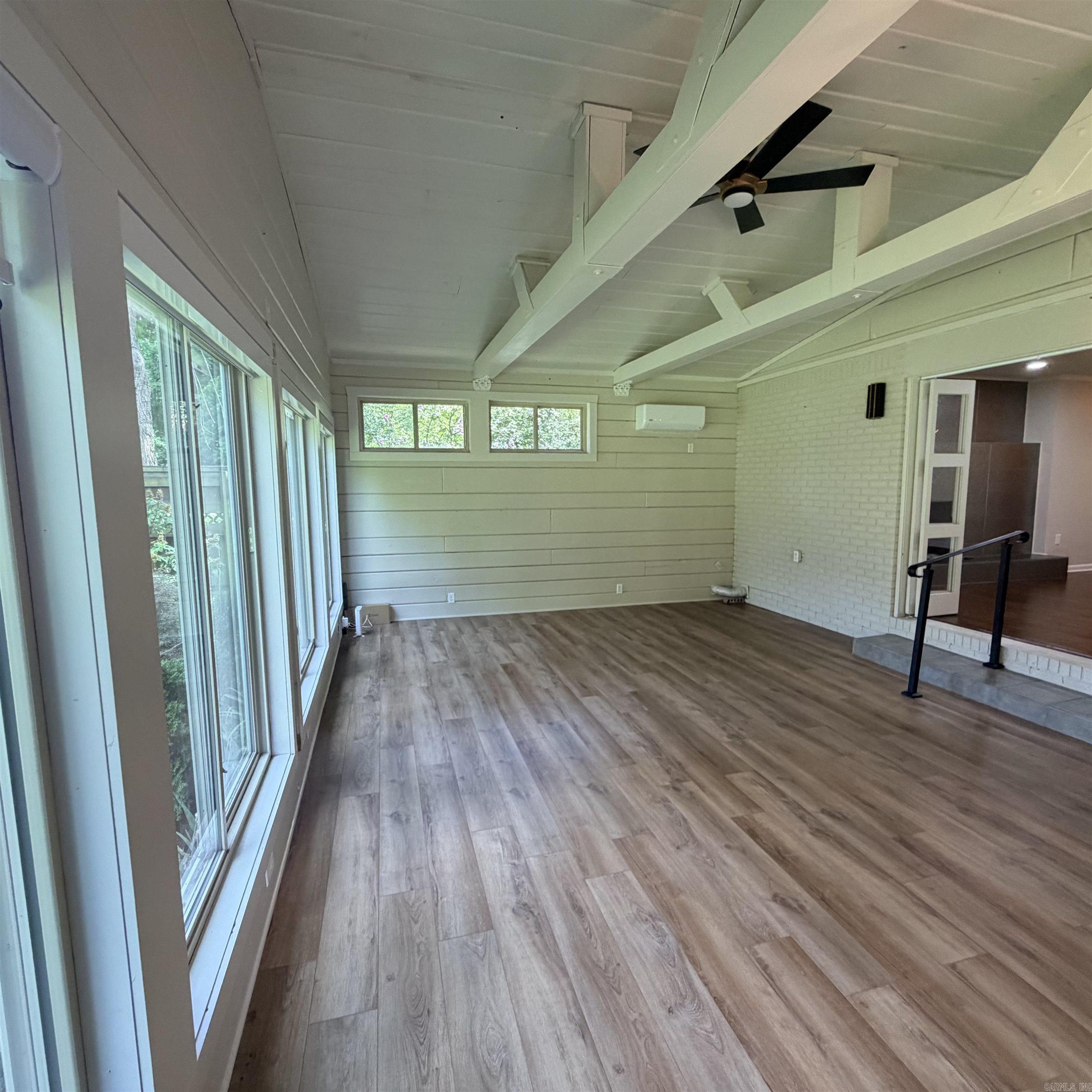 BALLARD HEIGHTS - Residential