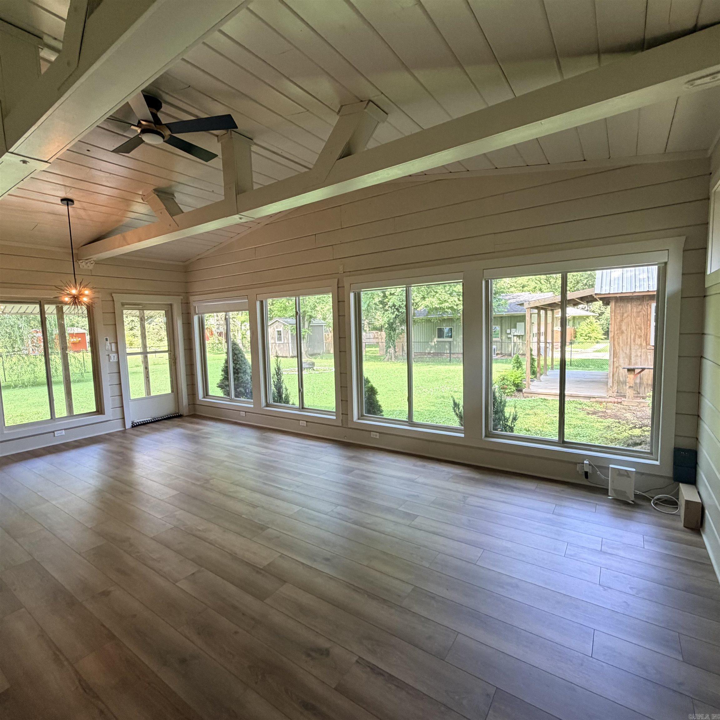 BALLARD HEIGHTS - Residential