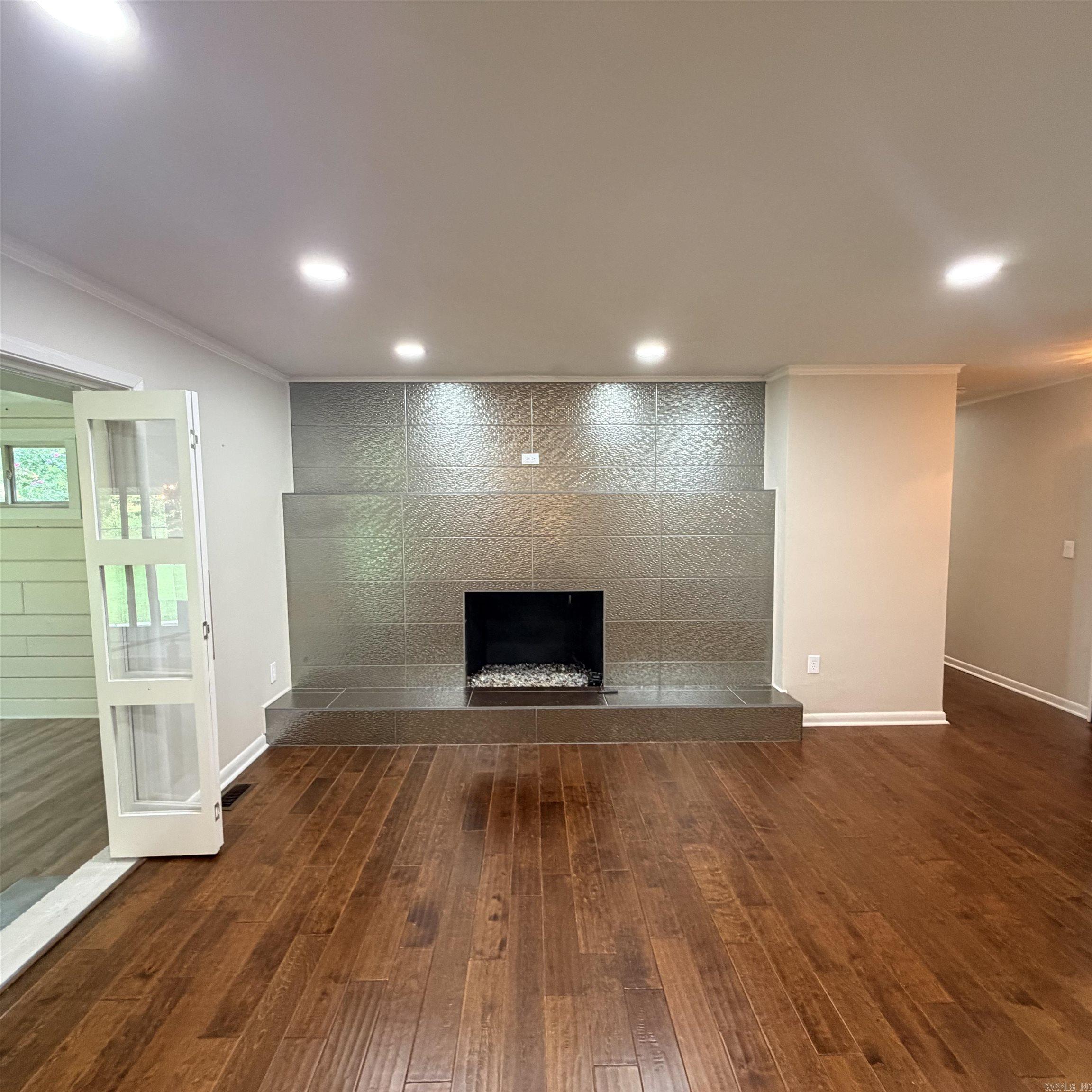 BALLARD HEIGHTS - Residential