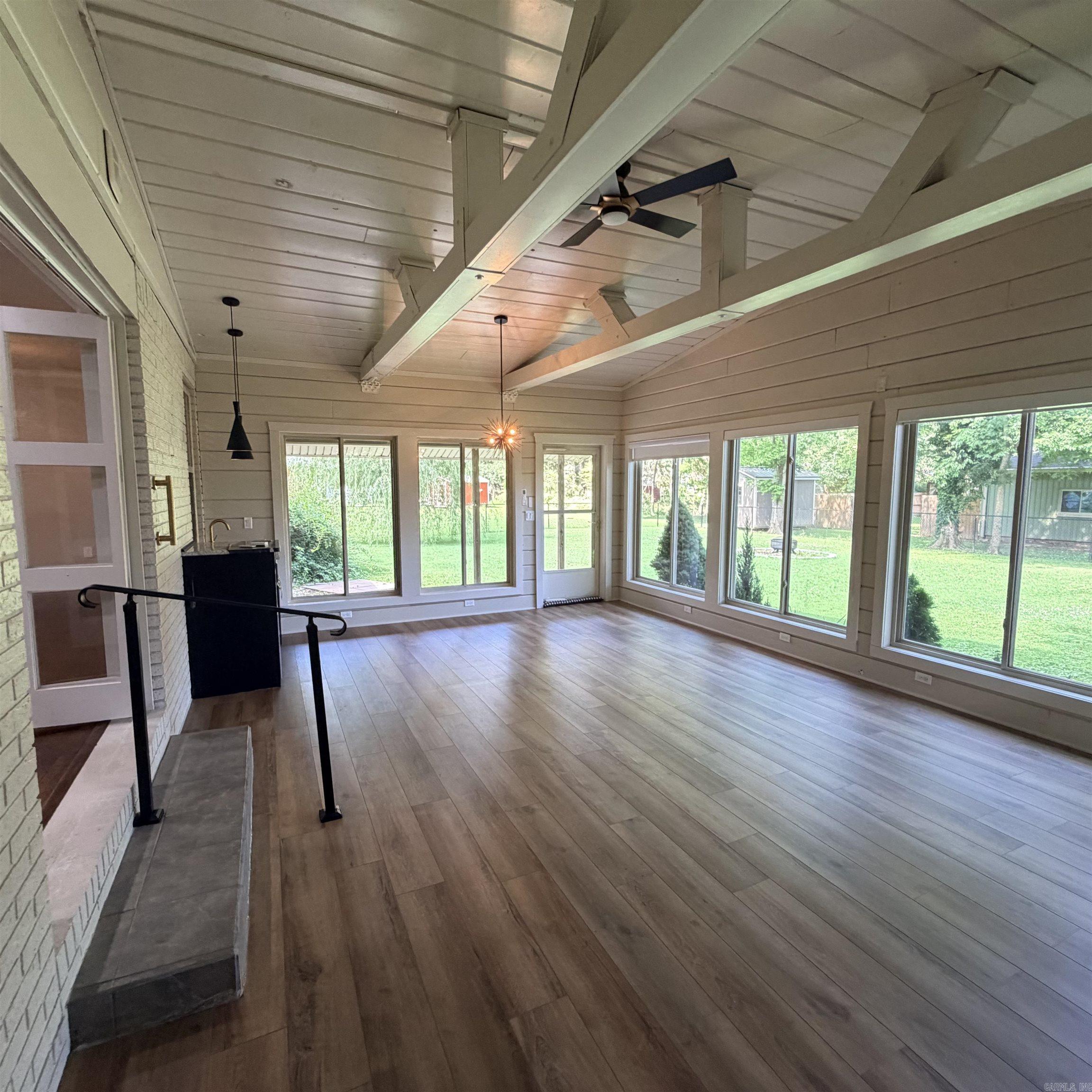 BALLARD HEIGHTS - Residential