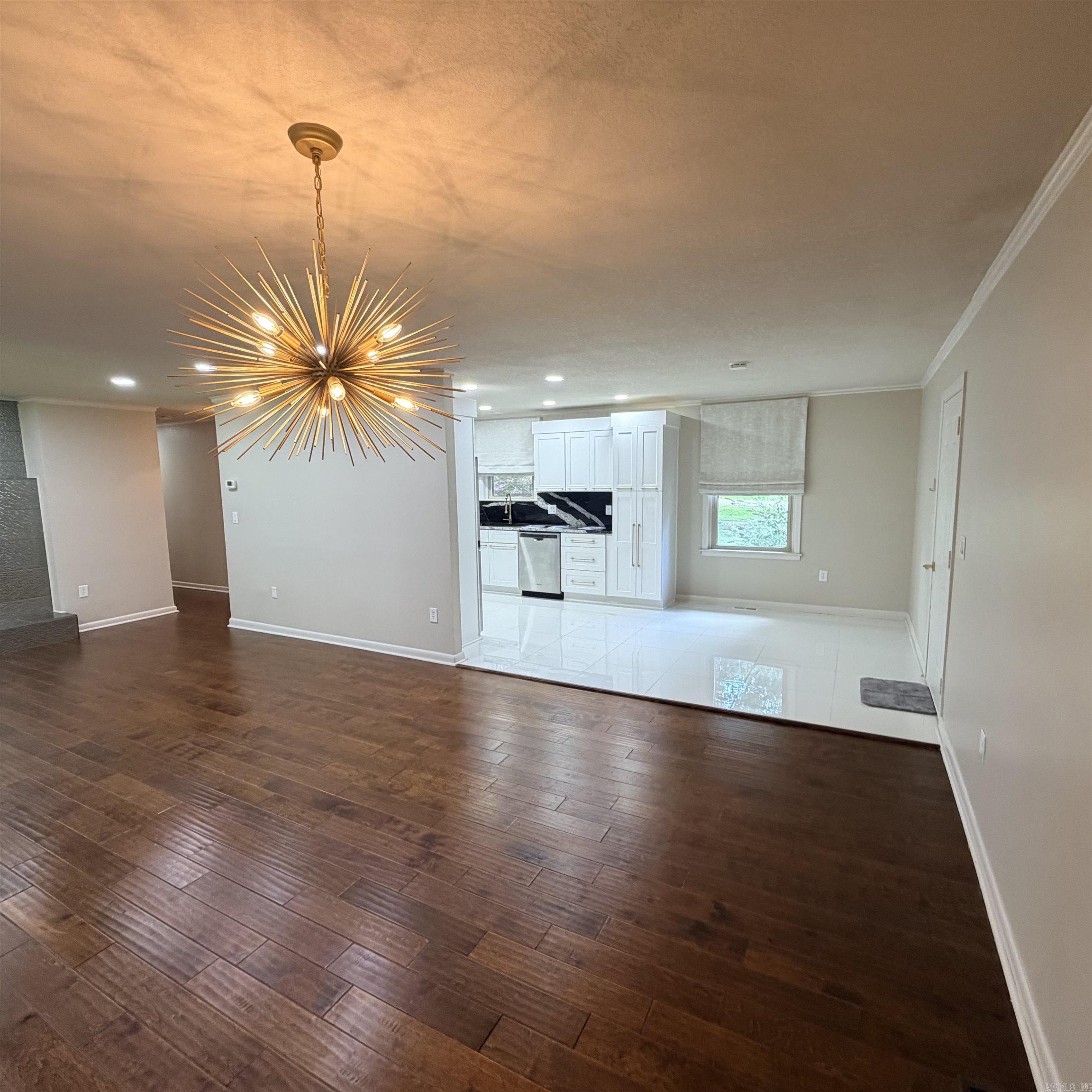 BALLARD HEIGHTS - Residential