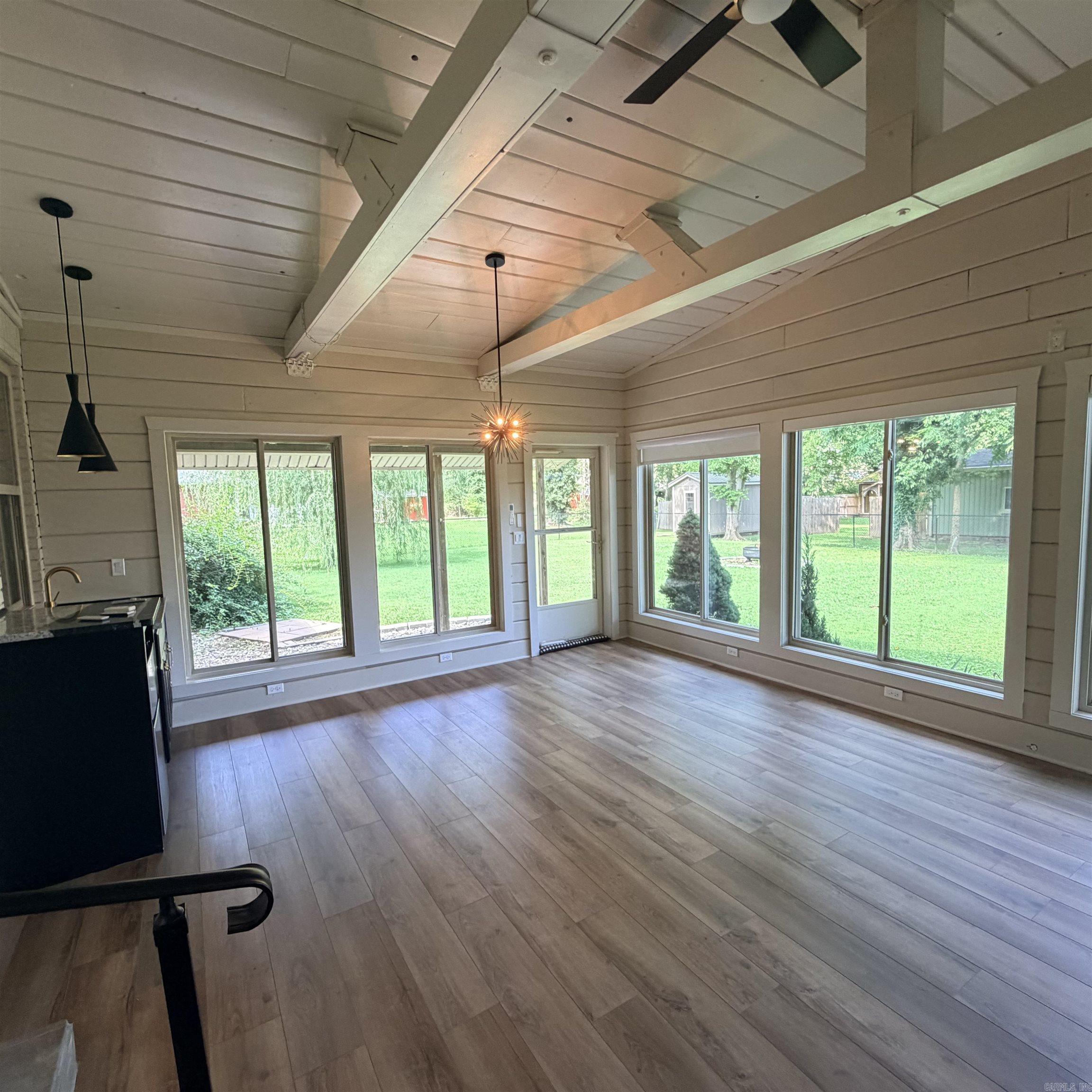 BALLARD HEIGHTS - Residential