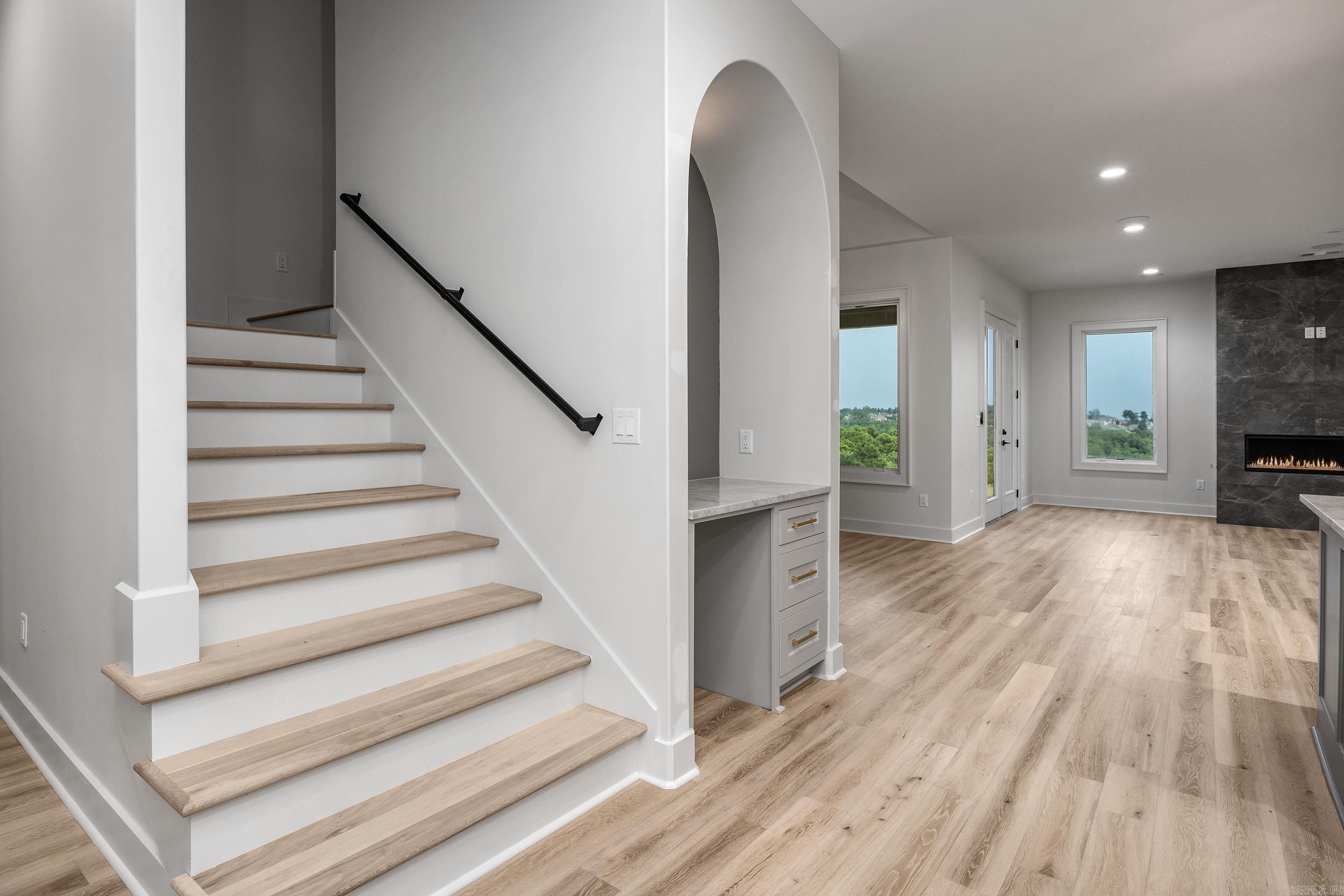 CHENAL VALLEY "FALSTONE COURT" - Residential