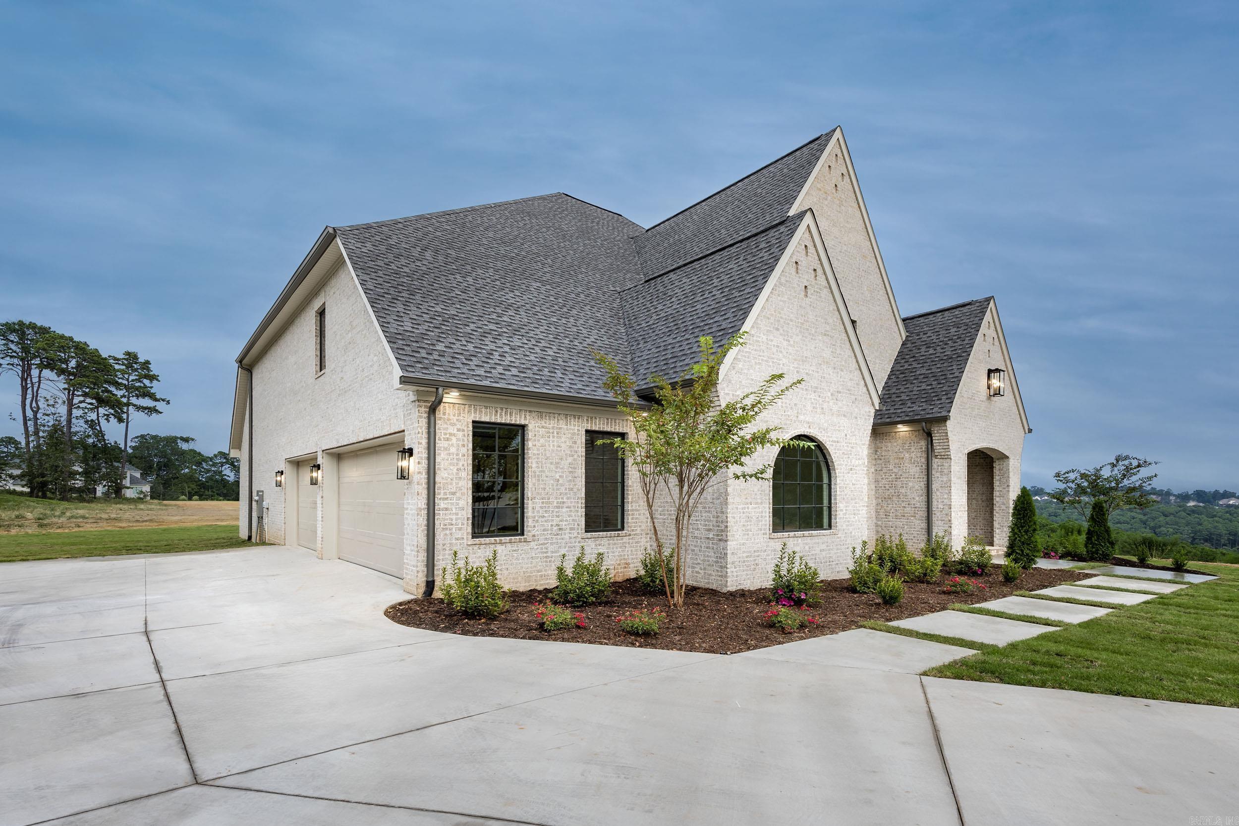 CHENAL VALLEY "FALSTONE COURT" - Residential