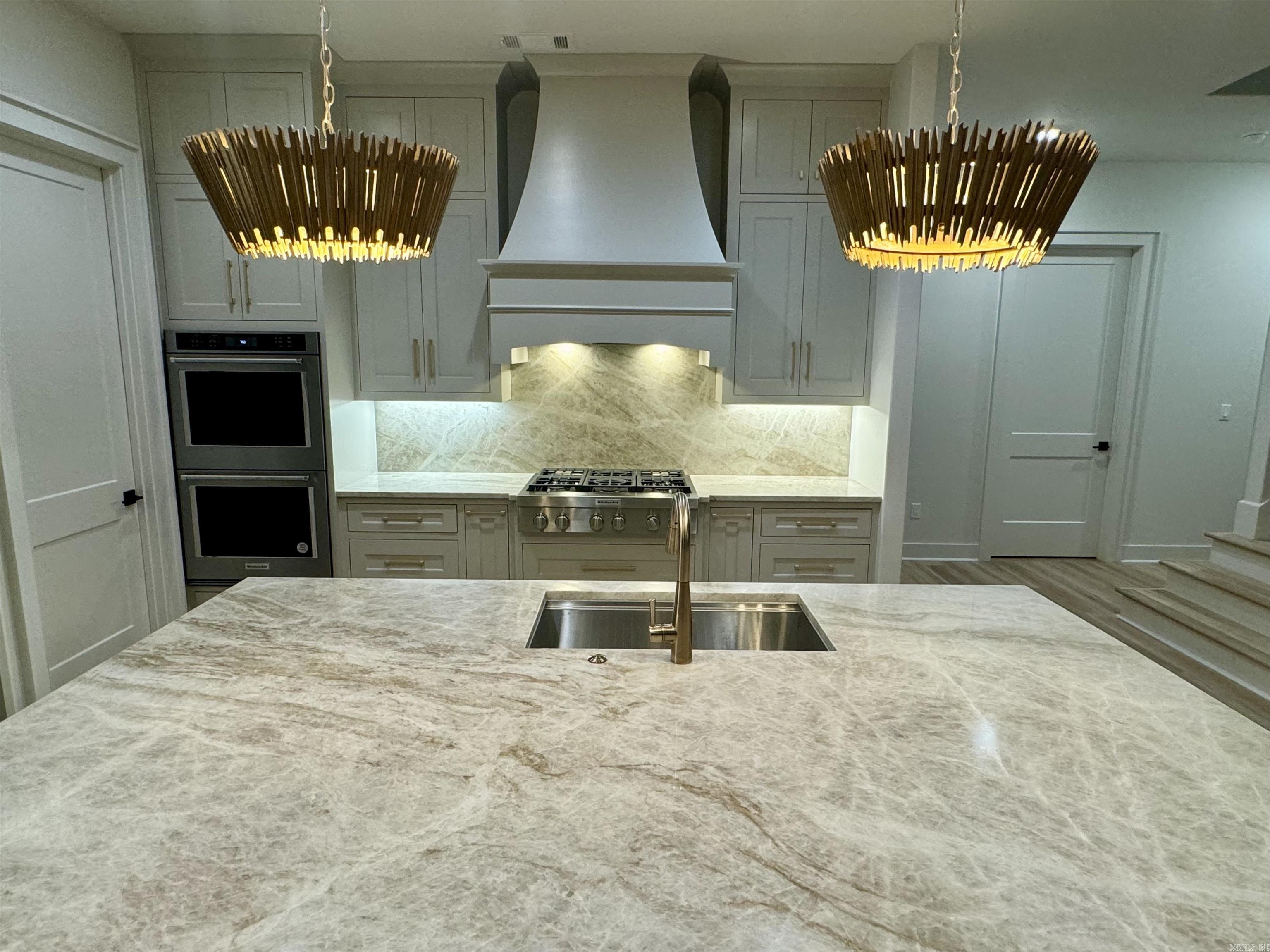 CHENAL VALLEY "FALSTONE COURT" - Residential