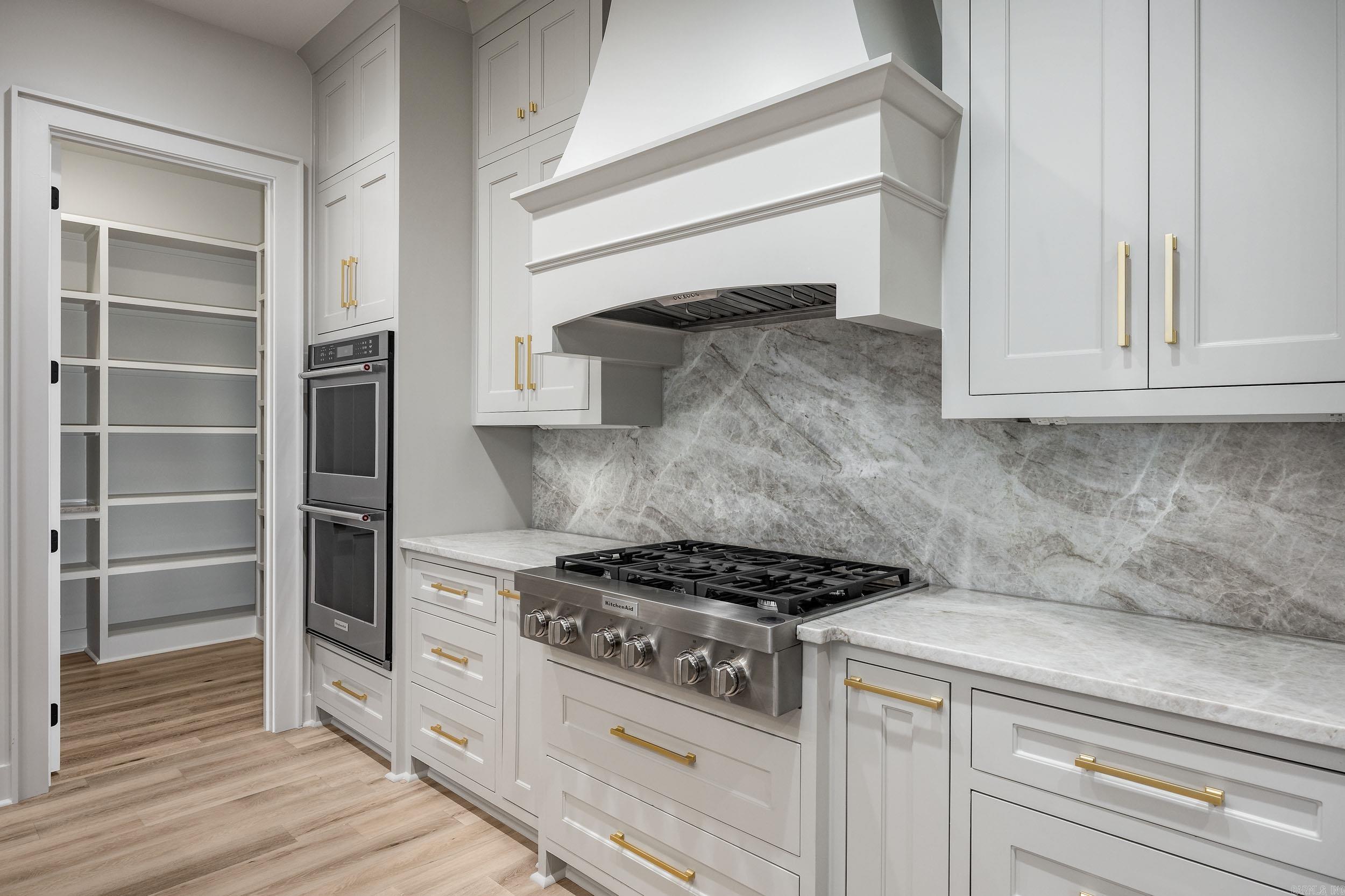CHENAL VALLEY "FALSTONE COURT" - Residential