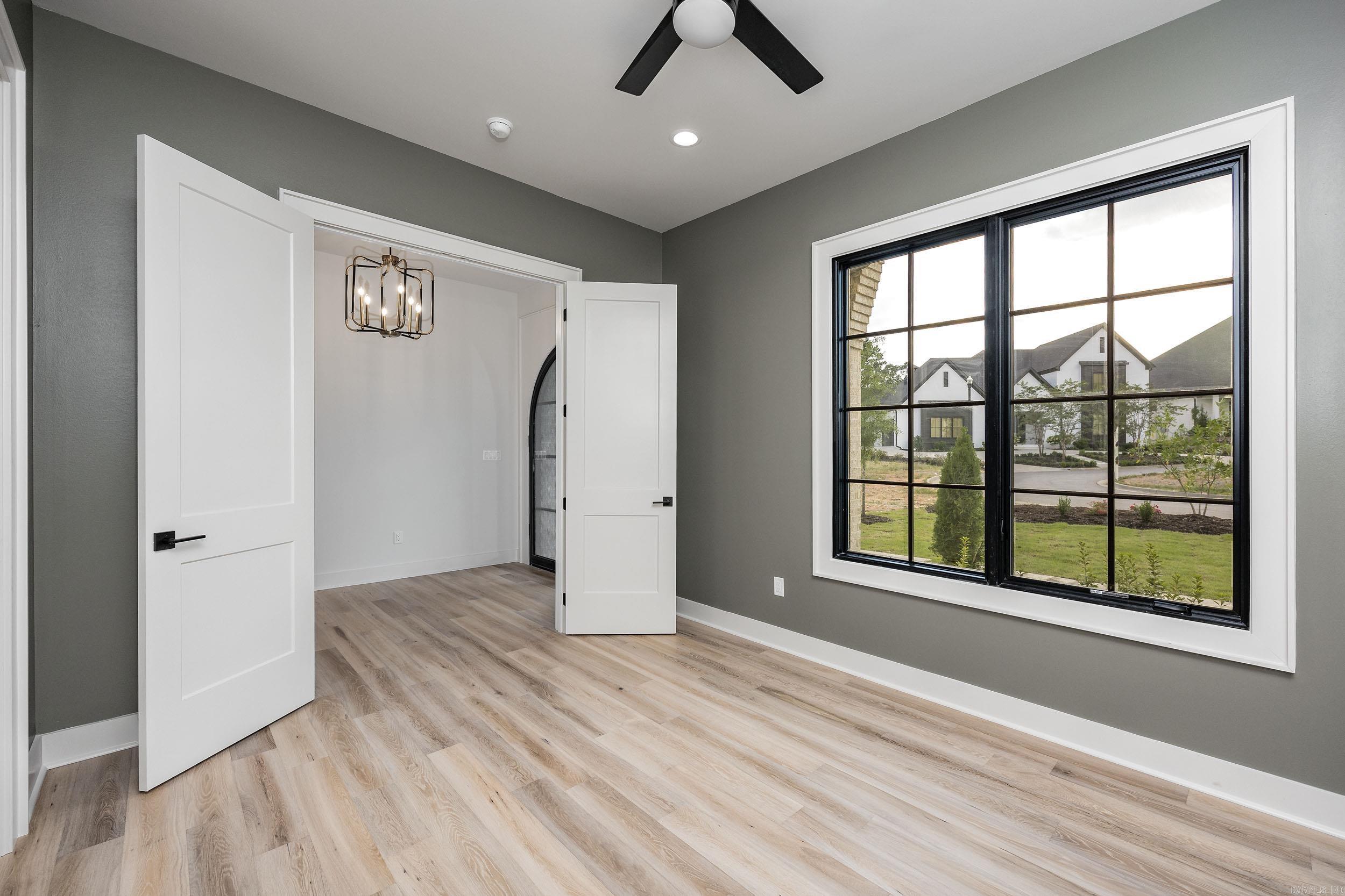 CHENAL VALLEY "FALSTONE COURT" - Residential