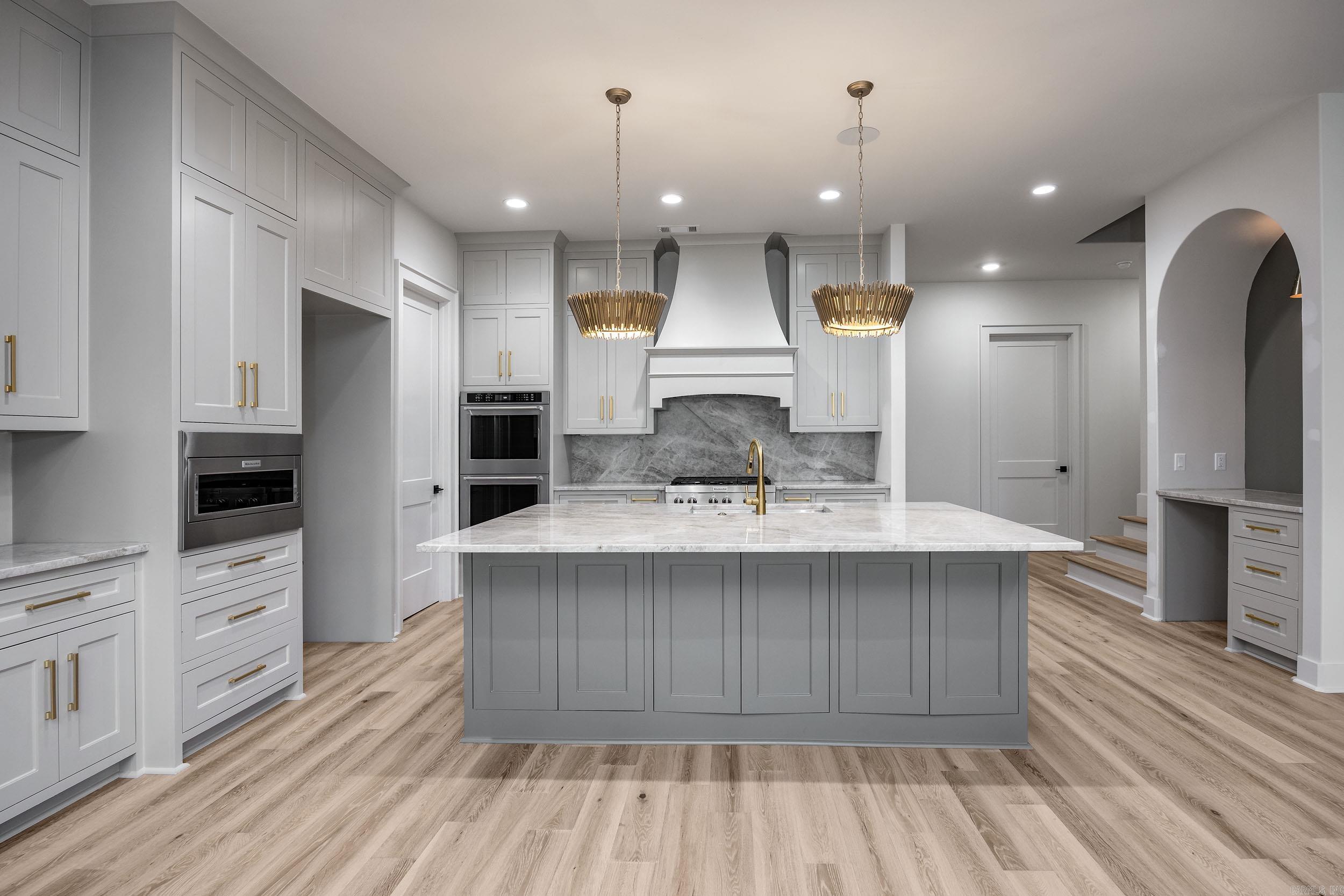 CHENAL VALLEY "FALSTONE COURT" - Residential
