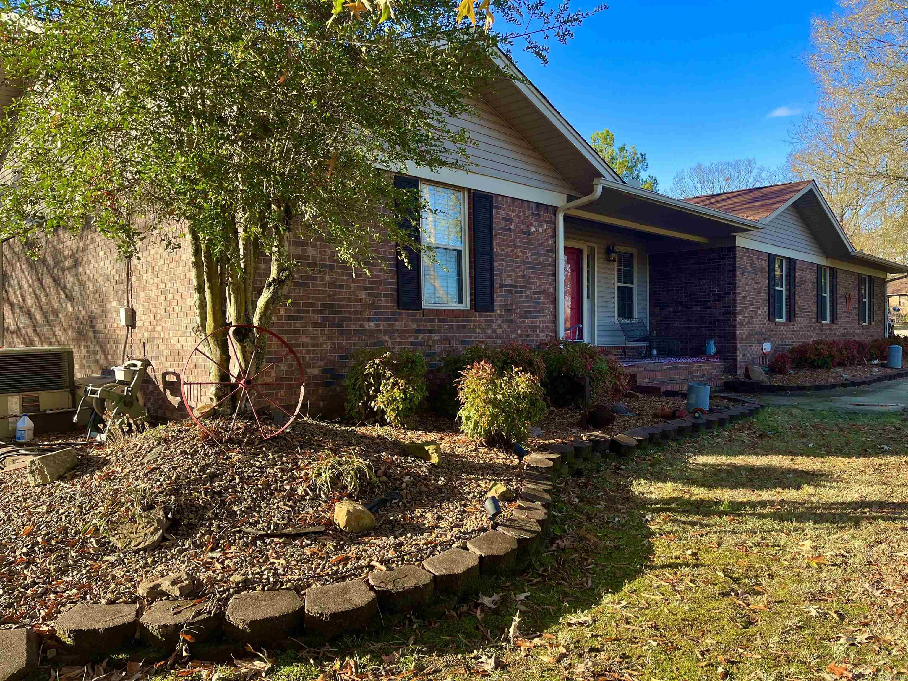 Imagine you and your family coming home to this Beautiful home on over 3 acres!  Only minutes from Searcy town, Yet still in the country! It's been updated with new granite countertops, tile back splash, tile floors, luxury vinyl, double oven, sinks, glass and stainless steal vent a hood, walk in tile shower, walk in closets, back porch has been built in with big windows and a detached 3 car garage with a nice apartment upstairs. Beautiful landscaping, 16x24 shop, garden area, and fenced in chicken coop. Also a walk in storm cellar! This place would make a wonderful home to enteratin family and friends! You do not want to miss out on this home!