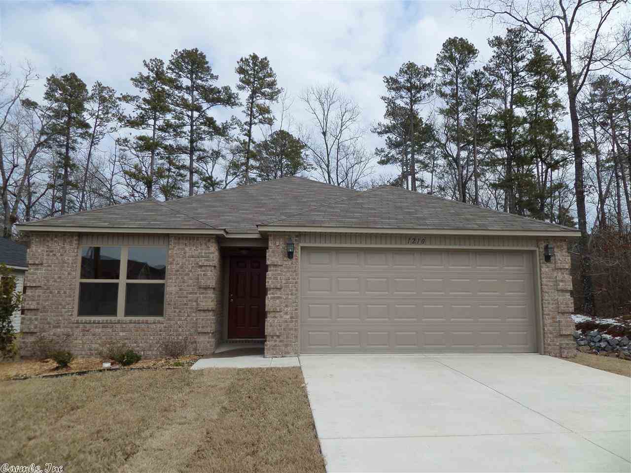 This new 3 Bedroom, 2 Full Baths, 2 Car Garage offers a nice long foyer which leads to the Great Family Room. Kitchen Counter has Granite, fence in back yard and mini blinds through out the windows. Great security with knowing the builder provides a 2-10 Warranty Builder's Warranty. (Carver Plan) Please see showing and agent instructions.