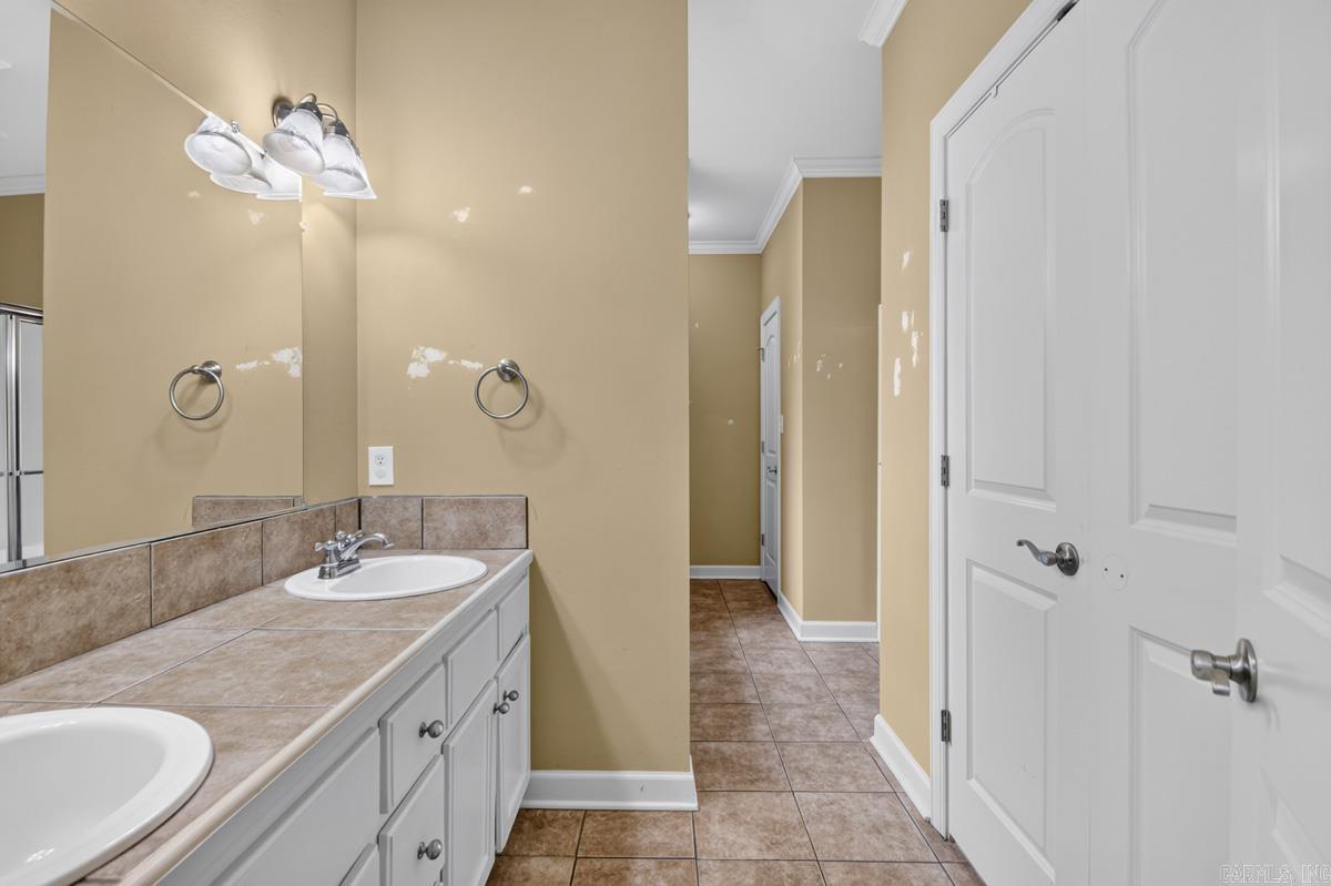 White Oak Pond Phase III - Residential