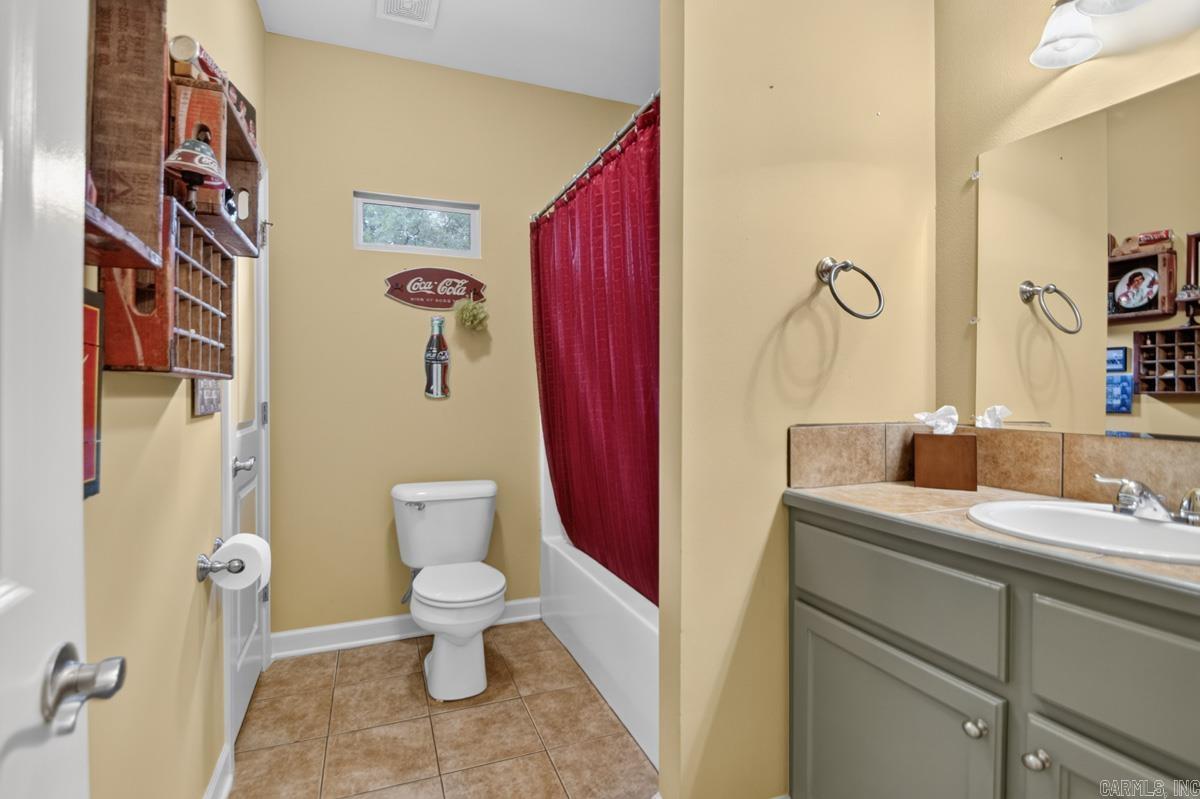 White Oak Pond Phase III - Residential