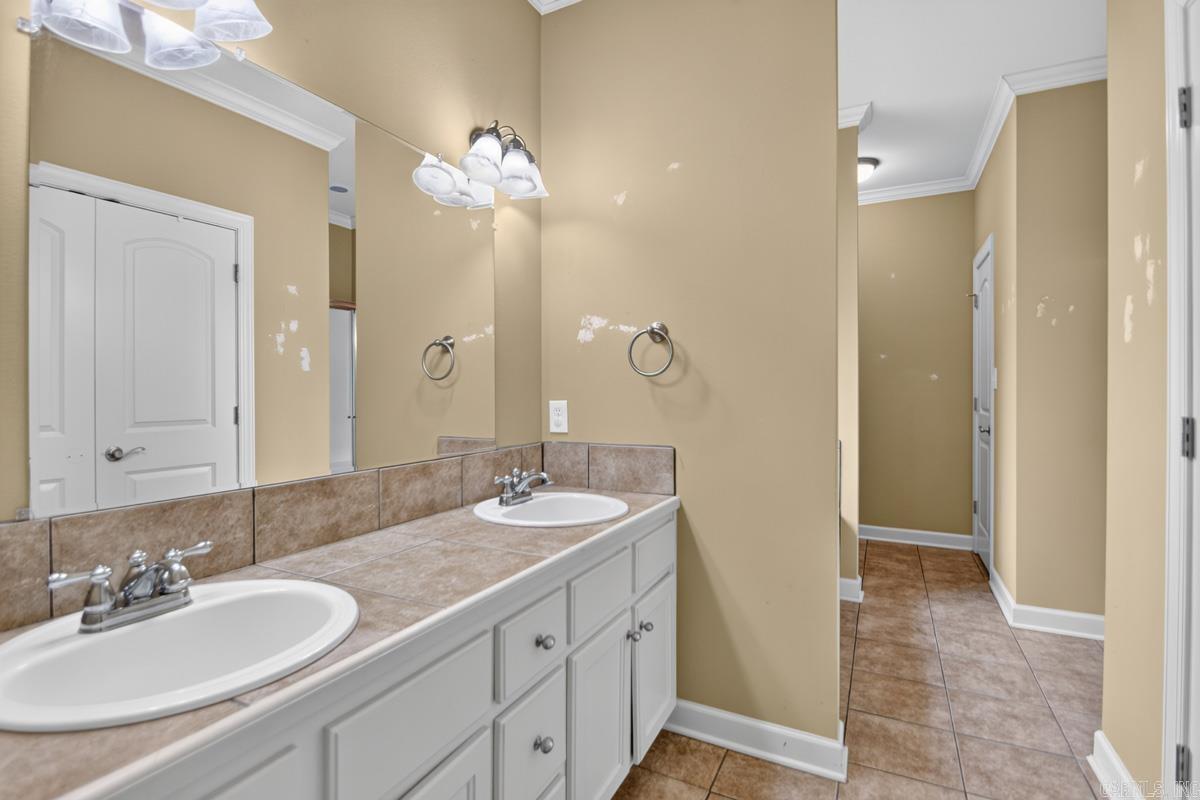 White Oak Pond Phase III - Residential