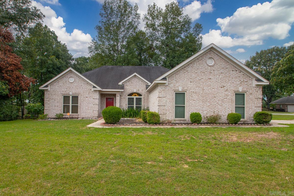 This charming one-owner home in a top-rated school district features a split floor plan with 3 bedrooms and 2 bathrooms. The interior includes a versatile formal dining or office space, plus a kitchen equipped with beautiful cabinetry, a breakfast bar, and a second dining area. The private primary suite offers a spacious bathroom with a double vanity, soaking tub, separate shower, and large closets. Outside, you will find a 2-car side-loading garage and a nice yard with a back deck. A $5,000 painting concession is negotiable with an offer.