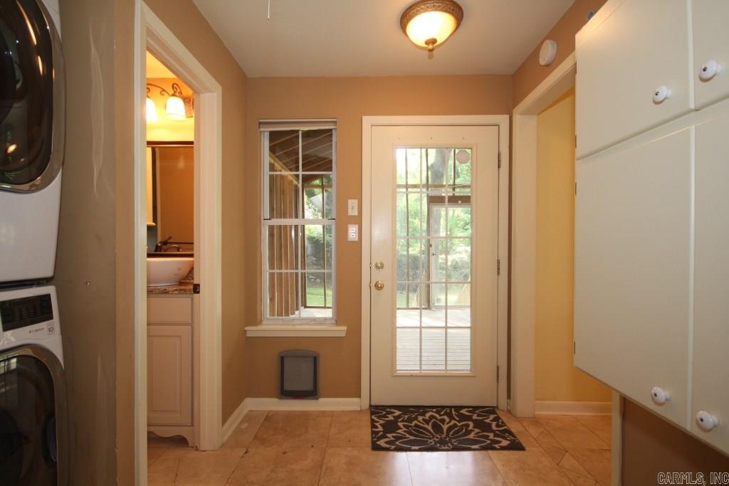 EAST PULASKI HGTS - Residential
