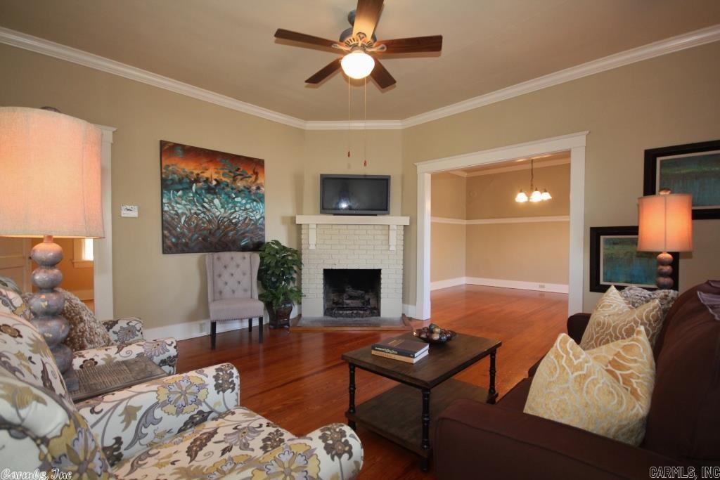 EAST PULASKI HGTS - Residential
