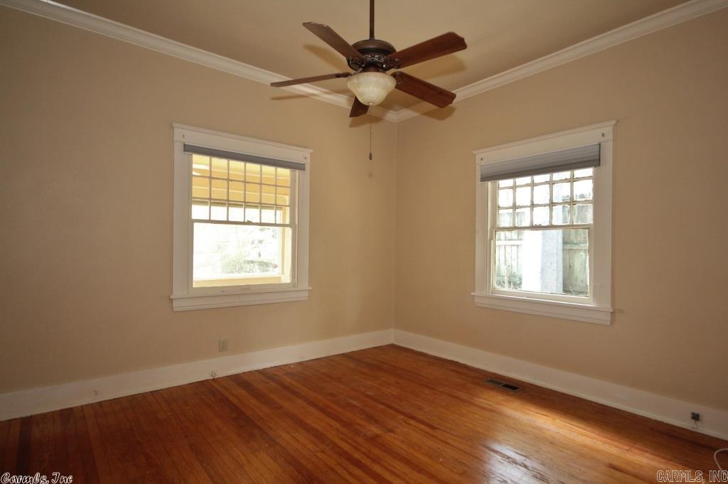 EAST PULASKI HGTS - Residential