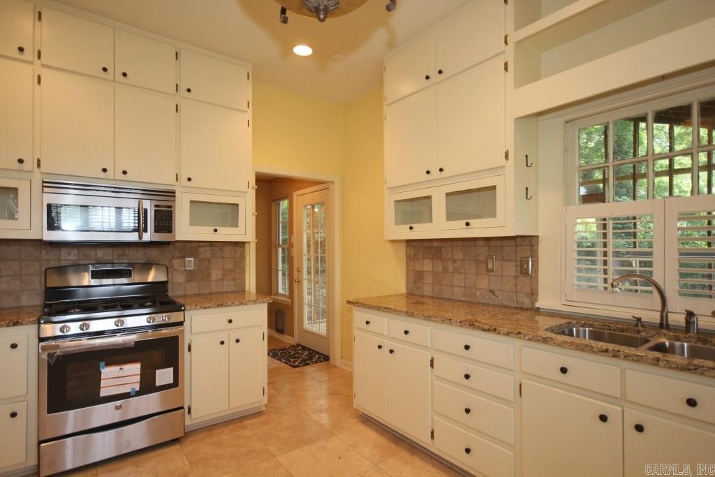 EAST PULASKI HGTS - Residential