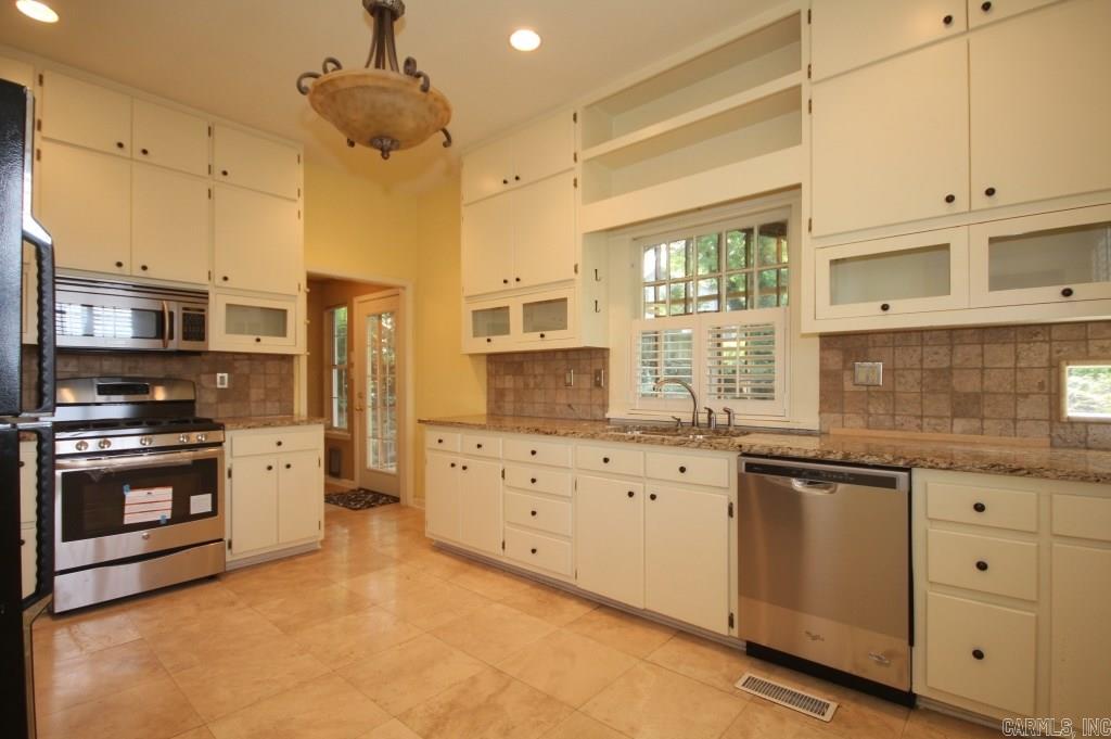 EAST PULASKI HGTS - Residential