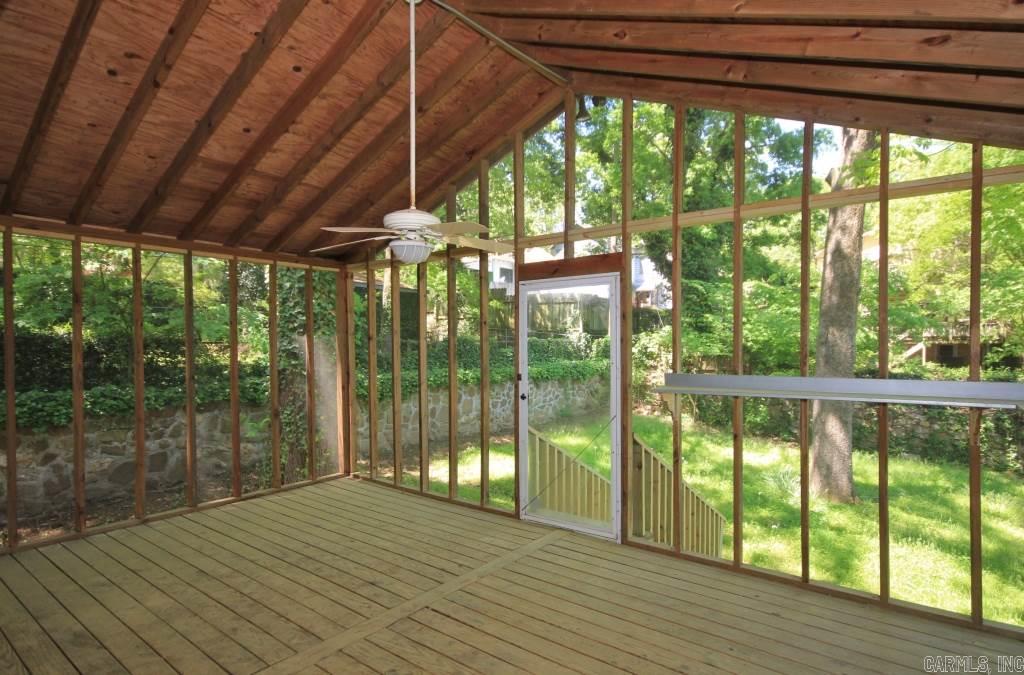 EAST PULASKI HGTS - Residential