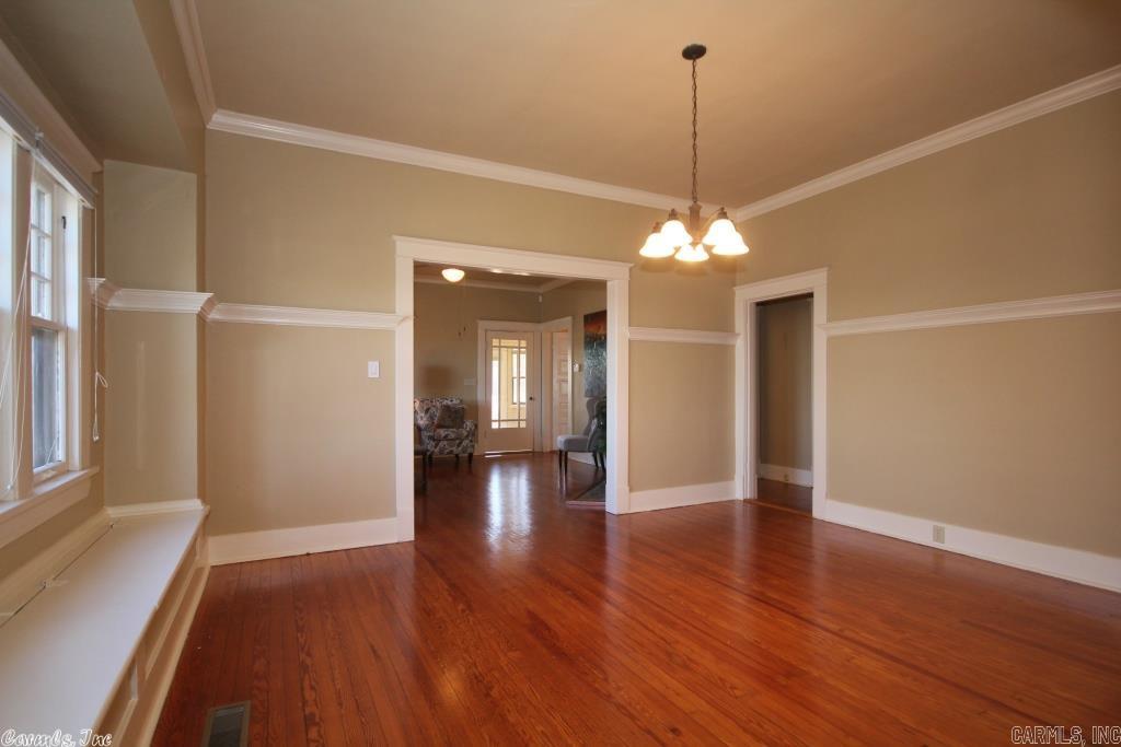 EAST PULASKI HGTS - Residential