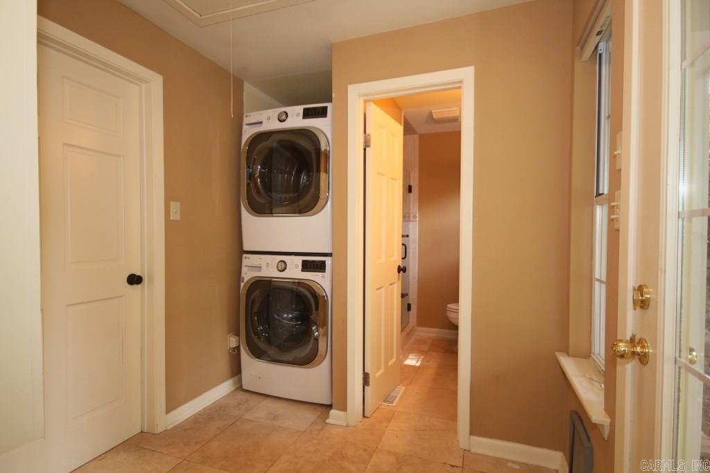 EAST PULASKI HGTS - Residential
