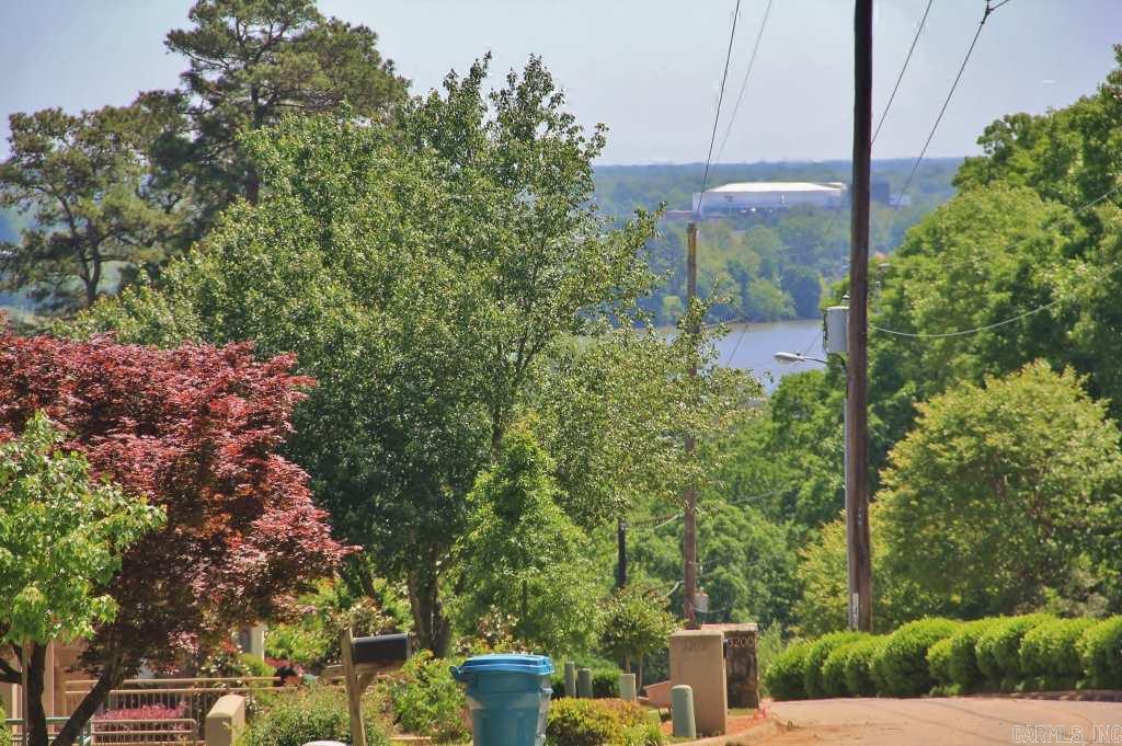 EAST PULASKI HGTS - Residential
