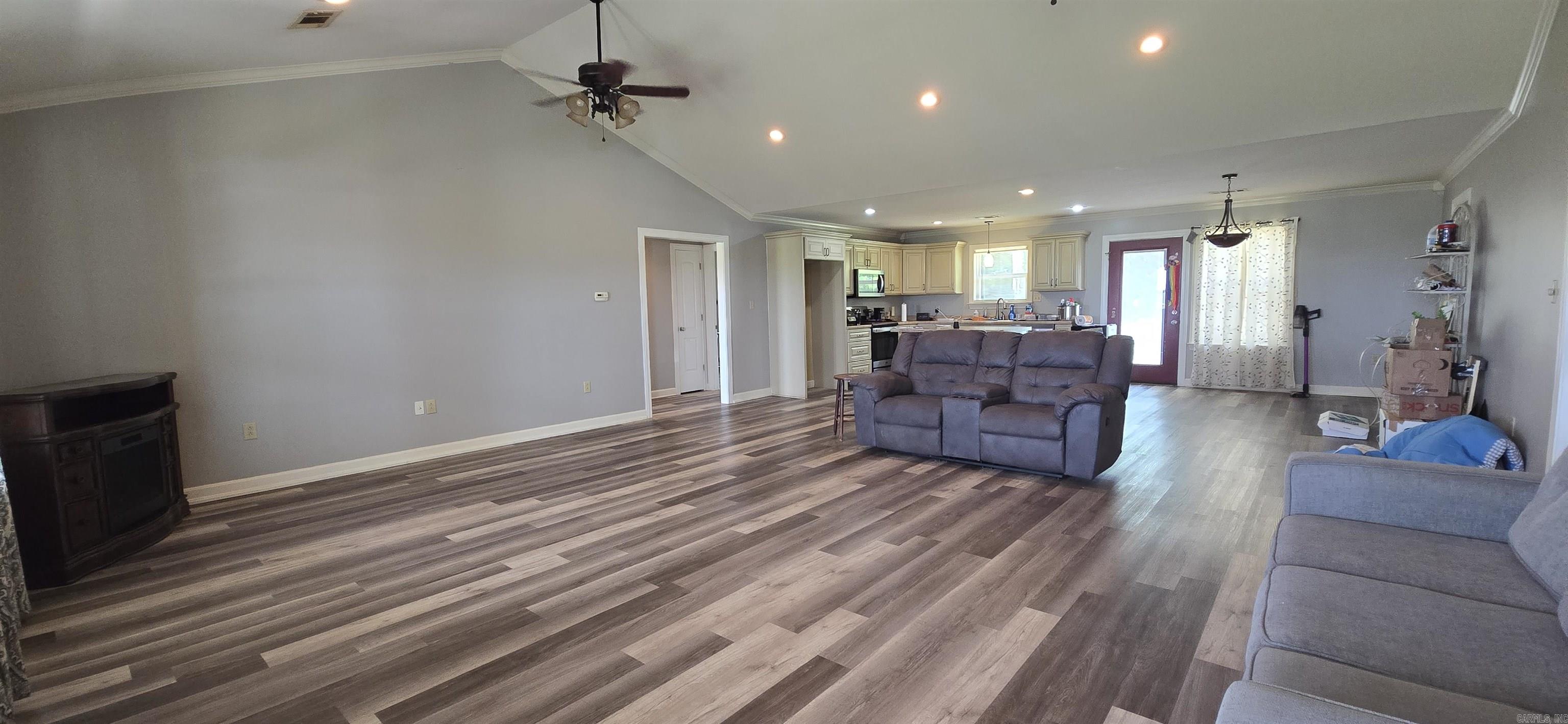 CHERRY VALLEY - Residential