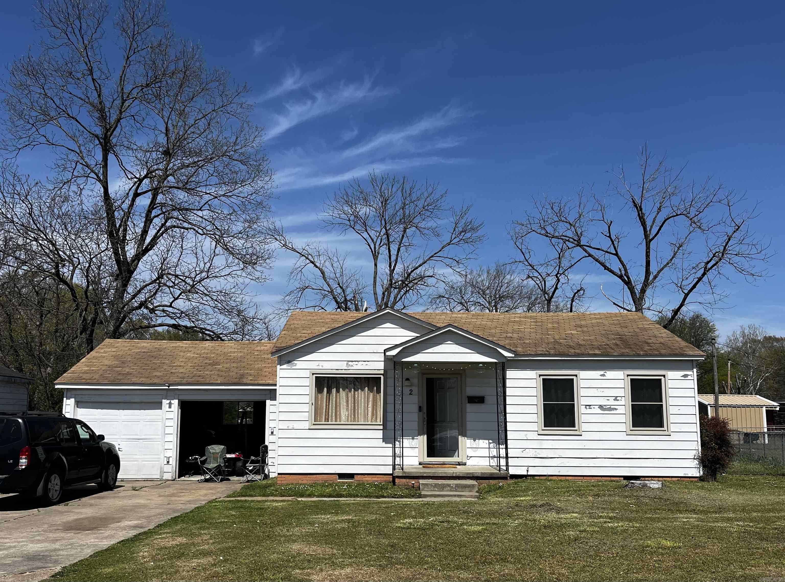 Investment property! Currently occupied!