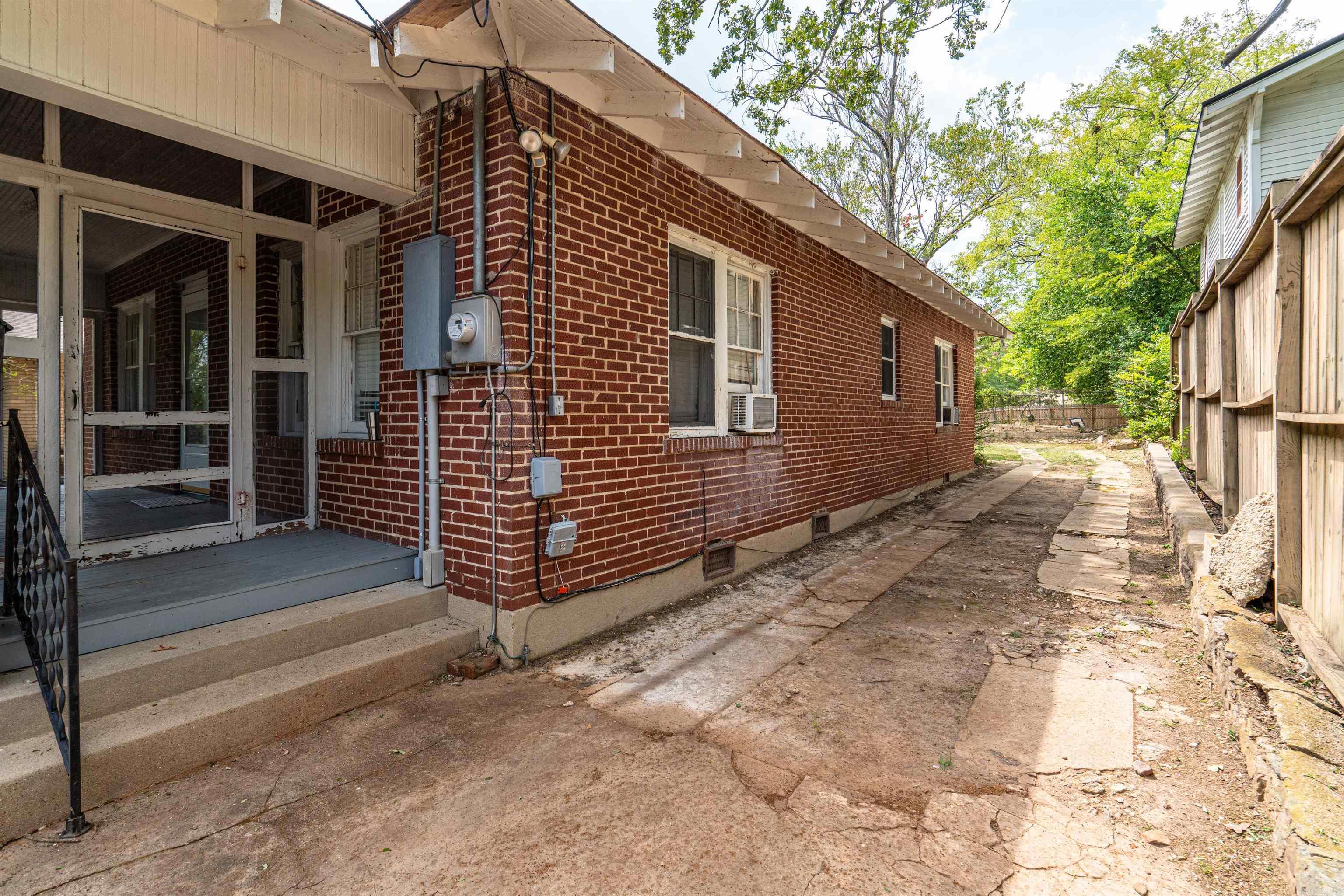 HSR BLK - Residential