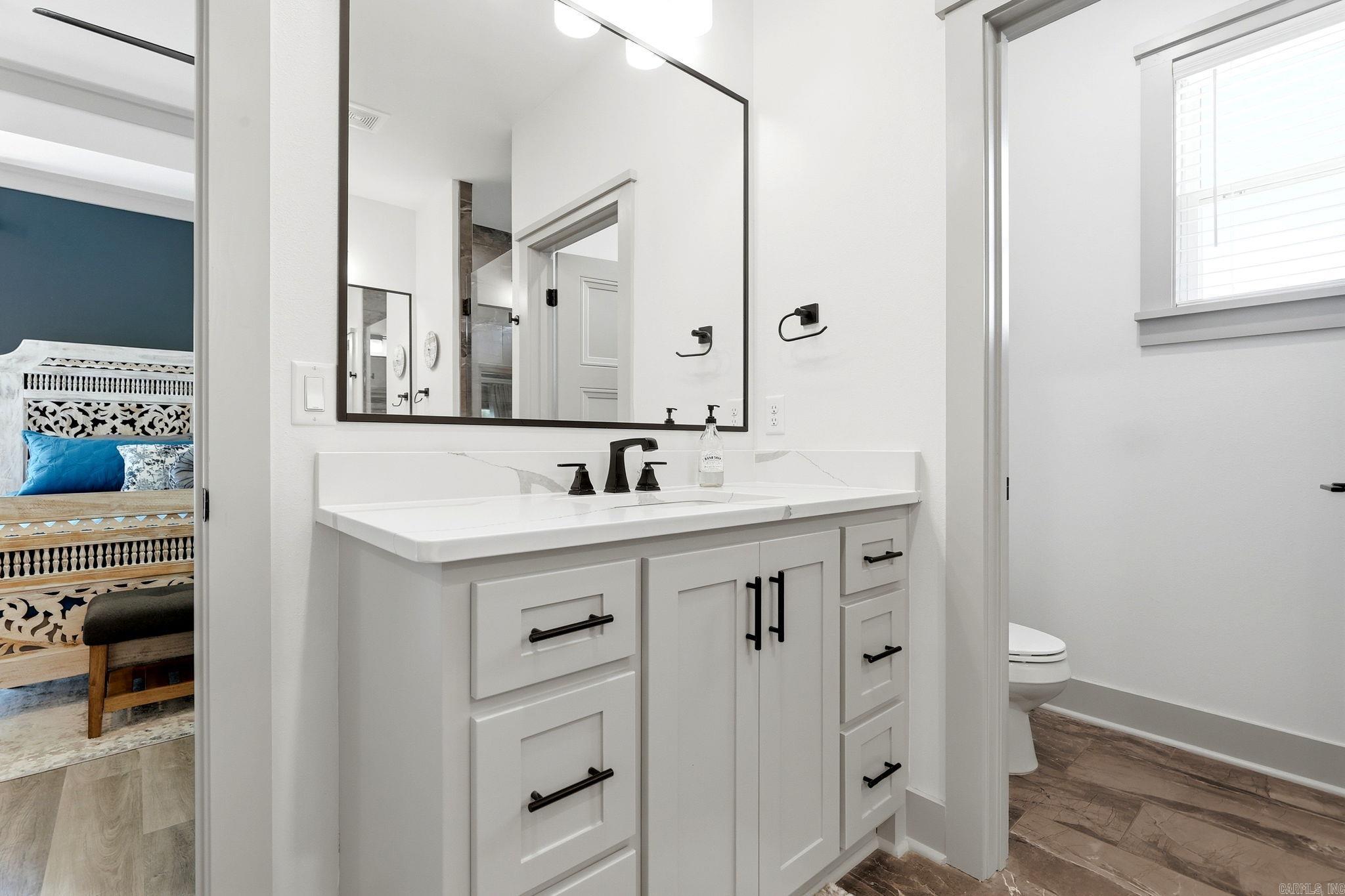 CREEKSIDE - Residential