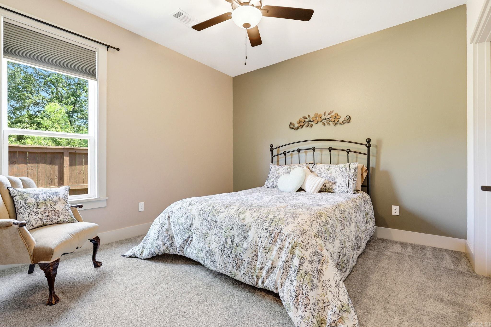 CREEKSIDE - Residential