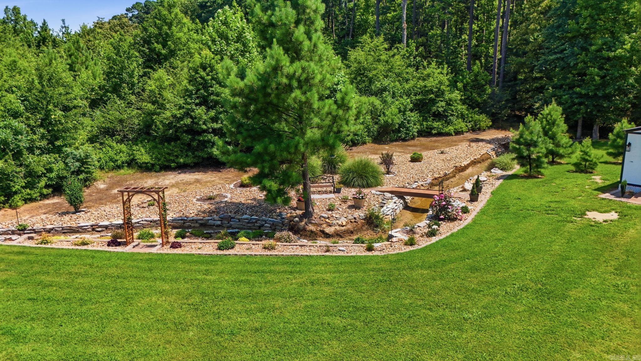CREEKSIDE - Residential