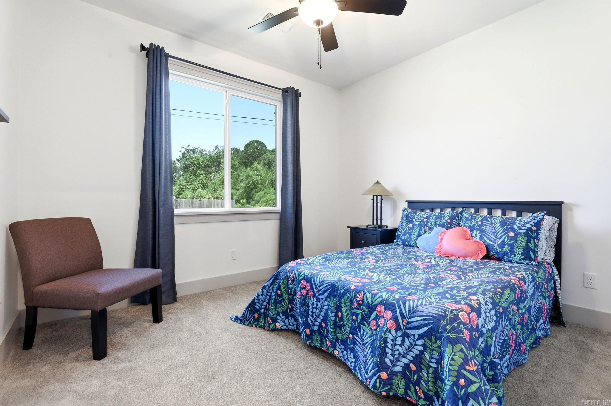 CREEKSIDE - Residential