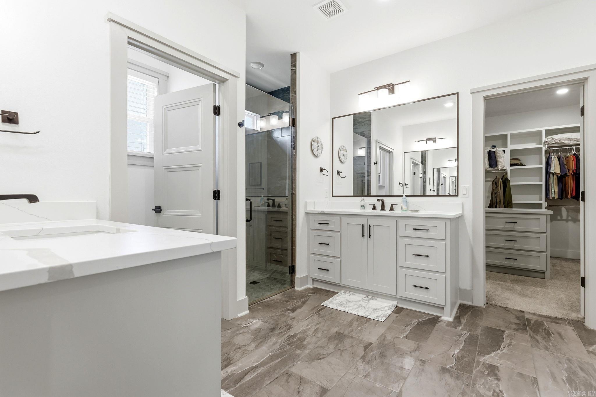 CREEKSIDE - Residential